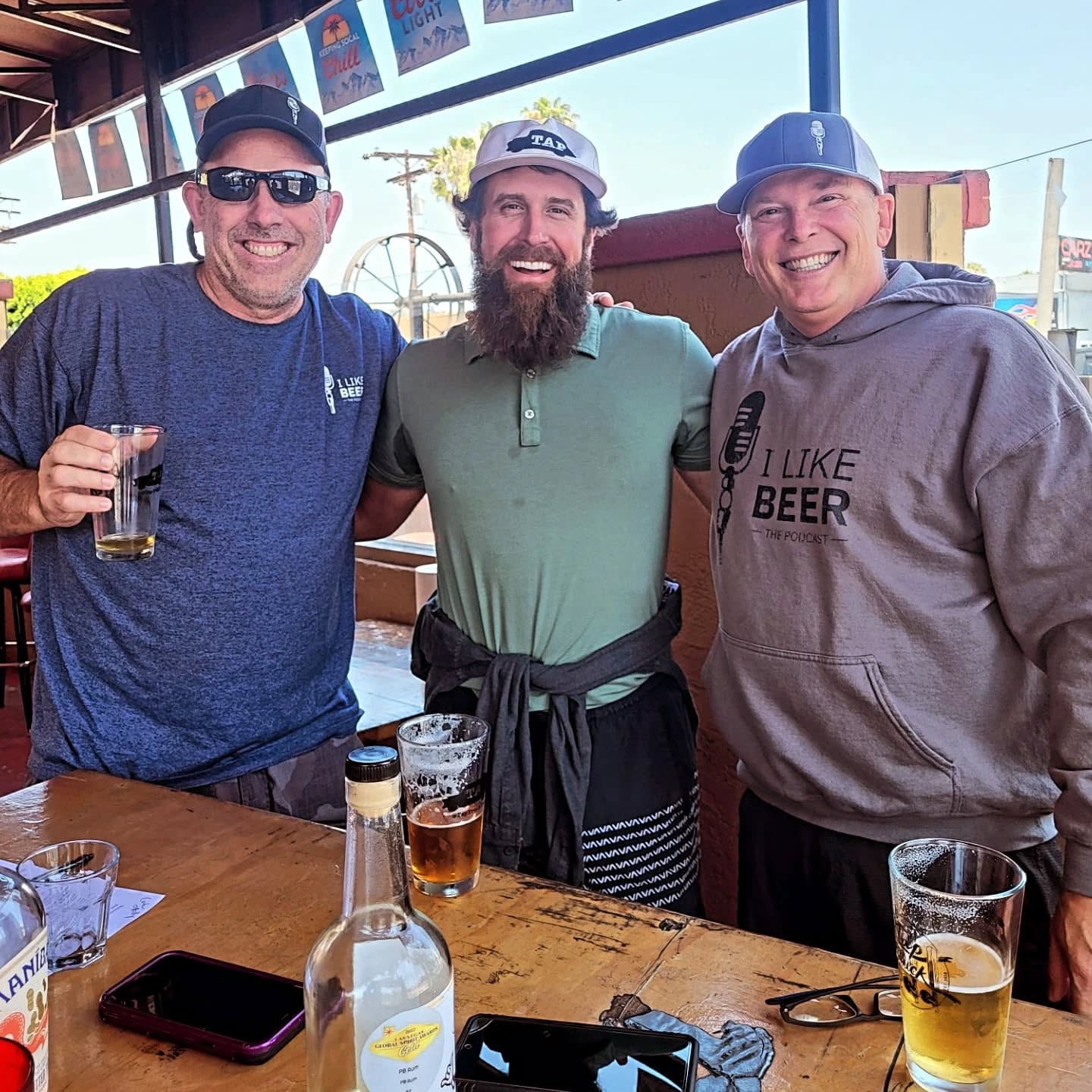 The Jeffs return to an old stomping ground in the college area to meet Corbin O'Reilly, owner of Corbin's BBQ and Tap Truck USA. Lots of laughs as Corbin shares his passion and pride (and beer, rum, tequila and BBQ)!
Surprise pop in by Birdies in the Outfield who have their own stories to share.
Take a listen wherever you get your podcasts or click link in the bio.
#beer #beerstagram🍻
#beerlover #beernerd #sdsu #sdbeer #sandiego #aztecs