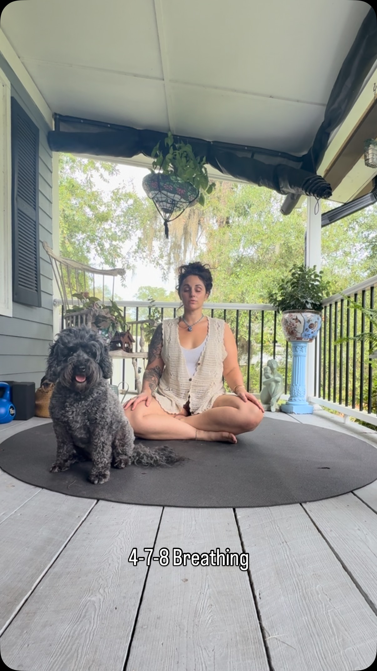 When your mind feels heavy and you’re stuck in your head, try this to get back into your body:
Put your phone down.
Close your eyes.
Follow me.
This simple movement routine is meant to remind you:
You are here. You are in this body.
And you are the one who has to keep showing up for yourself.
That’s what self-love really is.
Not always soft, but steady.
Not always easy, but necessary.
No one else can do this for you.
Keep coming back.
Again and again.
I love you ♥️
#yoga #gentlemovement #selflove #selfdiscipline