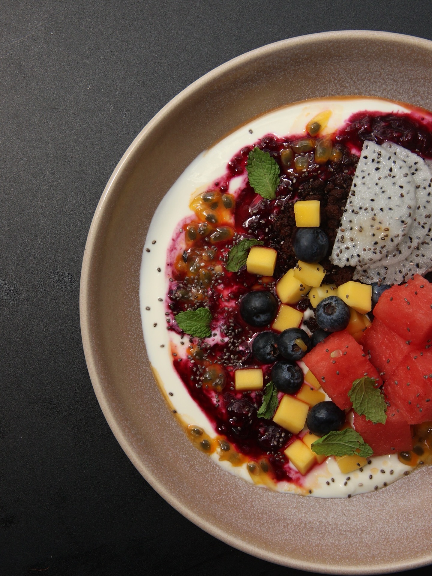 Fruitful mornings begin with our La Palma Tropical Fruit Bowl — Greek yogurt, seasonal fruits, toasted banana crumble, berry compote, chia seed. 🍉🫐😋