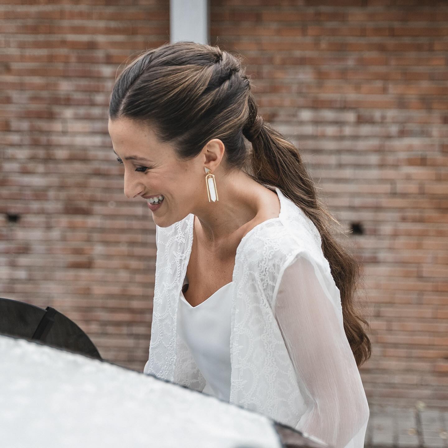 Fotos de Paula ❣️ Estuvimos con ella y algunas de sus invitadas para dejarlas perfectas para el gran día. Paula es encantadora, super cercana y amable, fue un placer compartir ese momento de preparativos con ella, al igual que con mi compi @beac_hair 😊
#novias #maquillajedenovia #mariasalas