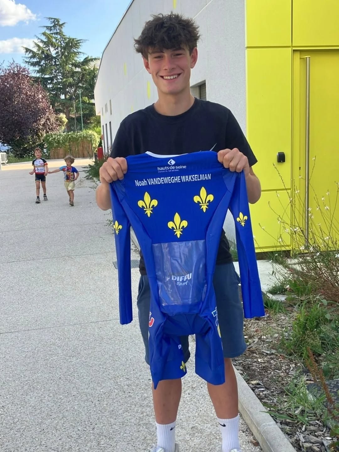 #ABCu15 🟦🟨🟥
🚀 Remise de combinaison pour notre double Champion Régional Noah Vandeweghe Wakselman 😀 ce soir au local du club.