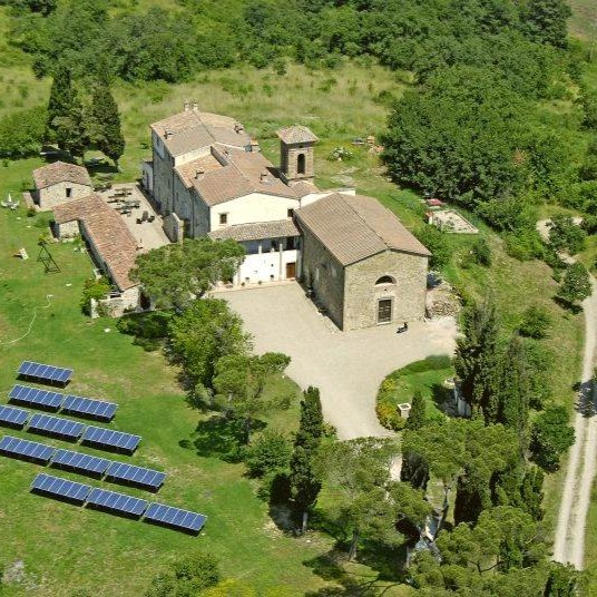 📍 FOR SALE: Historic Hamlet in Umbria | €1,490,000
Passignano sul Trasimeno, Italy 🇮🇹
Own a slice of Umbrian heaven 🌾✨ — a fully restored estate blending ancient soul with modern luxury. Set on 6.5 hectares, this rare property includes:
🔔 A deconsecrated church w/ bell tower (event-ready)
🏡 Traditional farmhouse
🏚️ Former tobacco barn turned guest haven
🌿 1,500 sqm of refined living space
🏞️ Panoramic terraces, fireplaces, and Italian stonework
🏊 Option to add a swimming pool
Whether you're dreaming of a private estate, a boutique hospitality venture, or a high-end event venue — this timeless retreat near Lake Trasimeno has it all. Rustic elegance meets modern potential.
📬 DM for details or to schedule a private viewing.
#UmbriaForSale #ItalianHamlet #LuxuryRealEstate #HistoricEstate #PassignanoSulTrasimeno #CountryLiving #InvestInItaly #BoutiqueRetreat #DeconsecratedChurch #FarmhouseDreams #ItalianElegance #PropertyForSale
