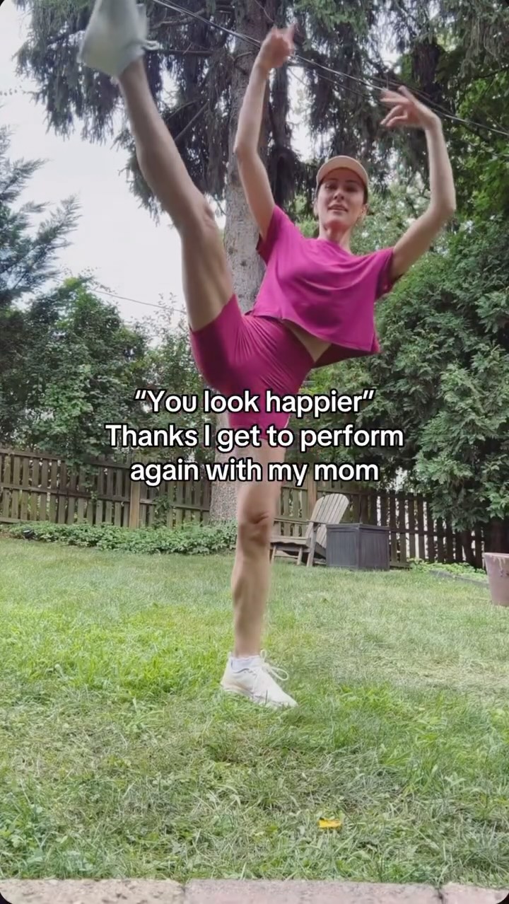 If you would like a little joy in your life might I suggest coming to @54below July 16-19th at 7pm to watch me and my Mom sing together. She is magic. The incomparable Billy Stritch on 🎹. Who knows, maybe even a certain First Lady will show up 🤷🏻♀️
Use for use code BENANTI5 for $5 OFF Main Dining Room and Bar Rail cover charge.
#youlookhappier #54below #nyc #cabaret #broadway #momtok