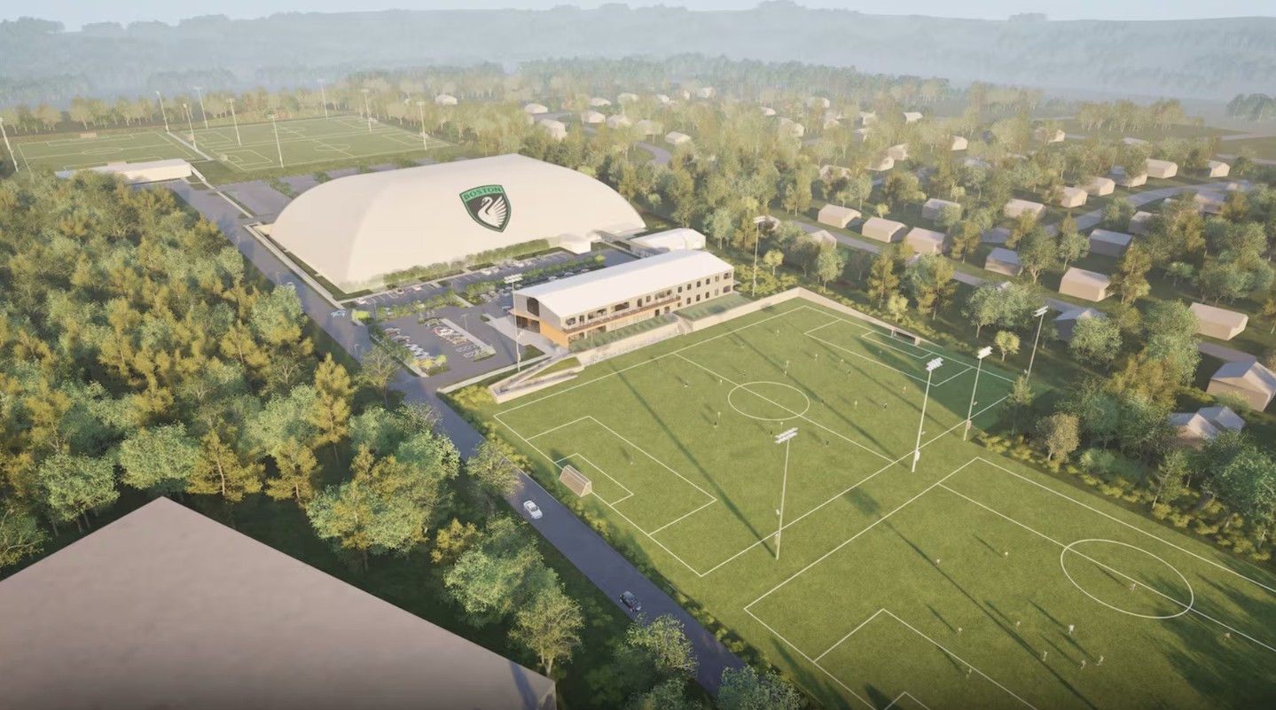 👀 Boston Legacy's Brockton facility?
✅ Privately funded
✅ Built on private land
✅ 375 parking spots
✅ New fields for Brockton kids
Now compare that to White Stadium:
💸 $100M+ in public funds
🚫 No parking
🏈 Kicking BPS football teams off their home field
🛑 A private project on public land
Read the full story in LinkTree | Share your thoughts in the comments