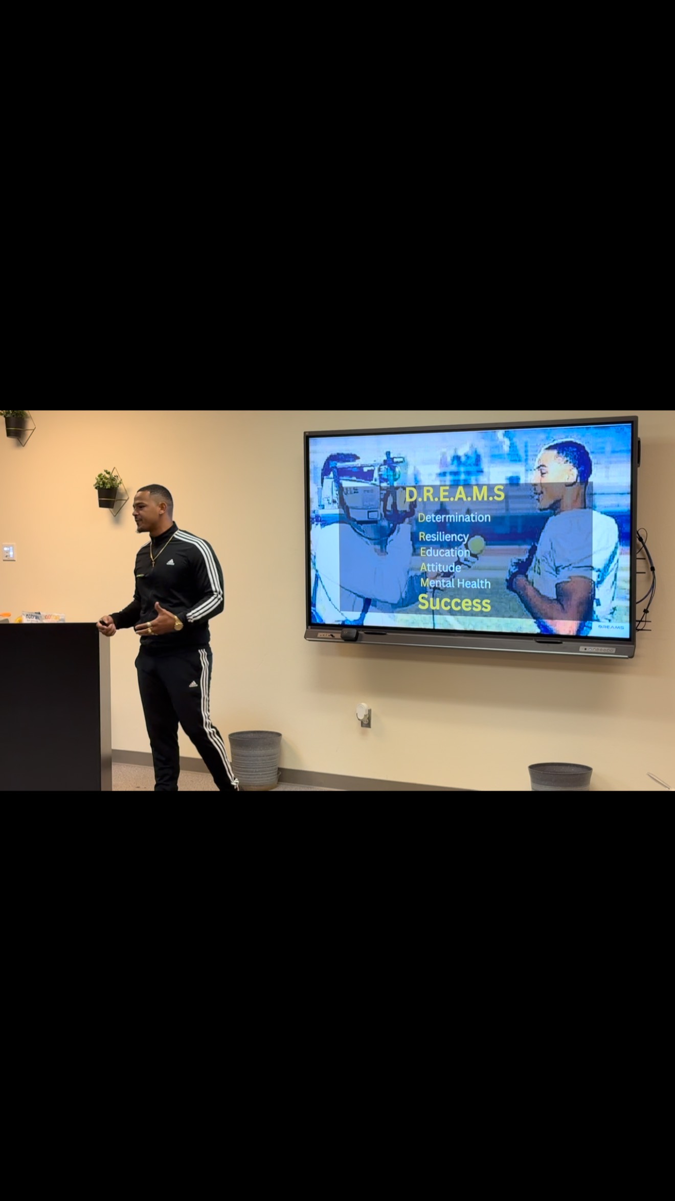 No matter how Good or how Bad.. KEEP DREAMING
It All Starts With A Dreaming 💯
#motivation #keepdreaming #fyp