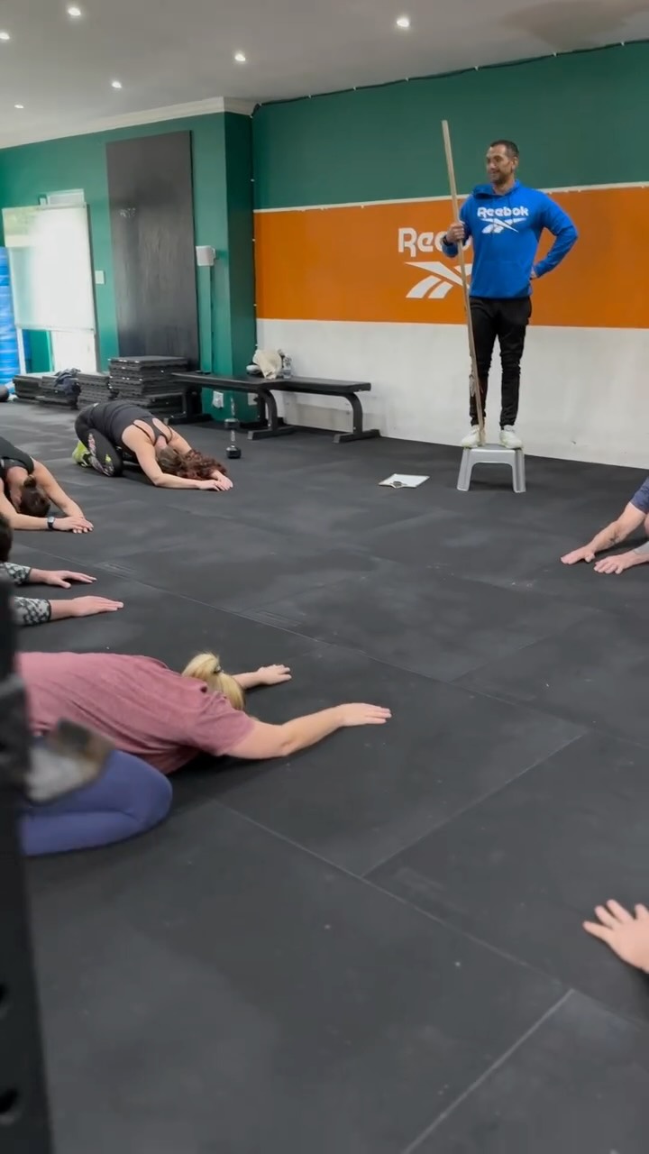 They think they’re stretching…
Coach Naz knows it’s the only time we shut up, and he’s milking it 🙌🏻😜
#deepsouthcrossfit #jointhepack #deepsouth
