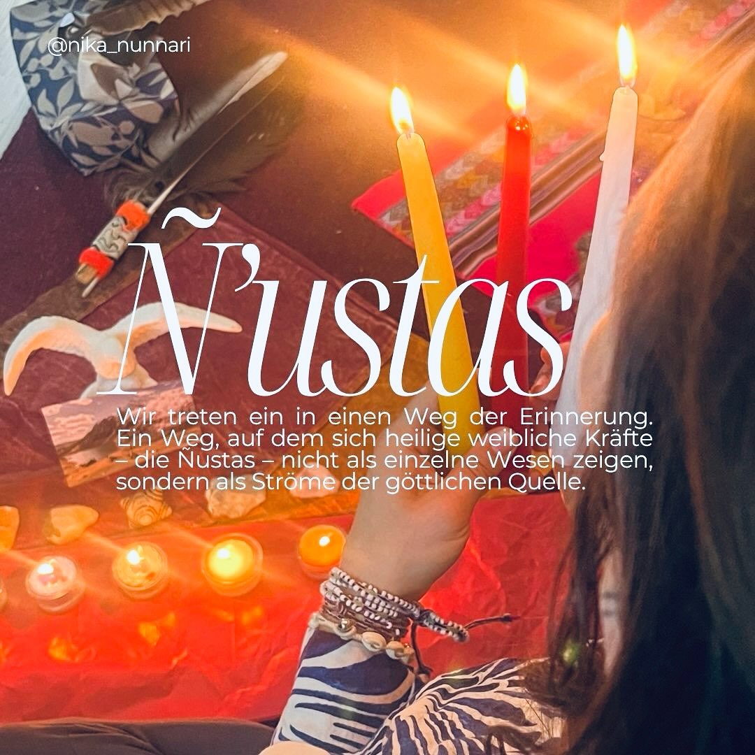 Ich bin sehr dankbar für Yaya’s Ñustas – seine göttlichen weiblichen Kräfte, die uns an unsere Wahrheit erinnern.
Wir treten ein in einen Weg der Erinnerung. Ein Weg, auf dem sich heilige weibliche Kräfte – die Ñustas – nicht als einzelne Wesen zeigen, sondern als Ströme der göttlichen Quelle.
Es ist ein Weg der Liebe, Klarheit, Erdung, Kraft und Ganzheit.
Vom 25.–27. Juli öffnet sich wieder der Kreis für:
✨ ÑUSTA PUYWAN KARPAY
Eine lebendige Einweihung in die sieben Ñustas – die weiblichen Kräfte von Erde, Wasser, Wind, Stein, Stimme, Feuer und Regenbogen.
🌀 In diesen drei Tagen wirst du daran erinnert wieder richtig zu fühlen:
🌺Mama Ocllo
Erde. Wurzel. Sicherheit.
„Ich lehre dich, auf Yaya zu vertrauen und dich tragen zu lassen.“
🌺Doña Mujia
Wasser. Gefühl. Reinigung.
„Ich erinnere dich an deine Sanftheit.“
🌺Mama Simona
Stein. Ahnen. Weisheit.
„Ich erinnere dich an deine Linie.“
🌺Doña Teresa
Wind. Klarheit. Unterscheidung.
„Ich erinnere dich an deinen heiligen Atem.“
🌺Maria Sakapana
Stimme. Klang. Wahrheit.
„Ich erinnere dich an deinen Seelenton.“
🌺Juana Huaman Tiklla
Feuer. Mut. Ausrichtung.
„Ich erinnere dich an deine wahre Vision.“
🌺Tomasa Huaman Tiklla
Regenbogen. Ganzheit. Lichtkörper.
„Ich bin die Erinnerung an dein göttliches Ganzsein.“
#erinnerung #weiblich #liebe
#ñusta #klarheit #erdung
#kraft #greatspirit #mut
#vision #fühlen #einweihung
#seele #innerjourney #healing
#inka #kosmologie
#grateful #yaya
Danke an Yaya und seine weiblichen Lehren der Liebe.