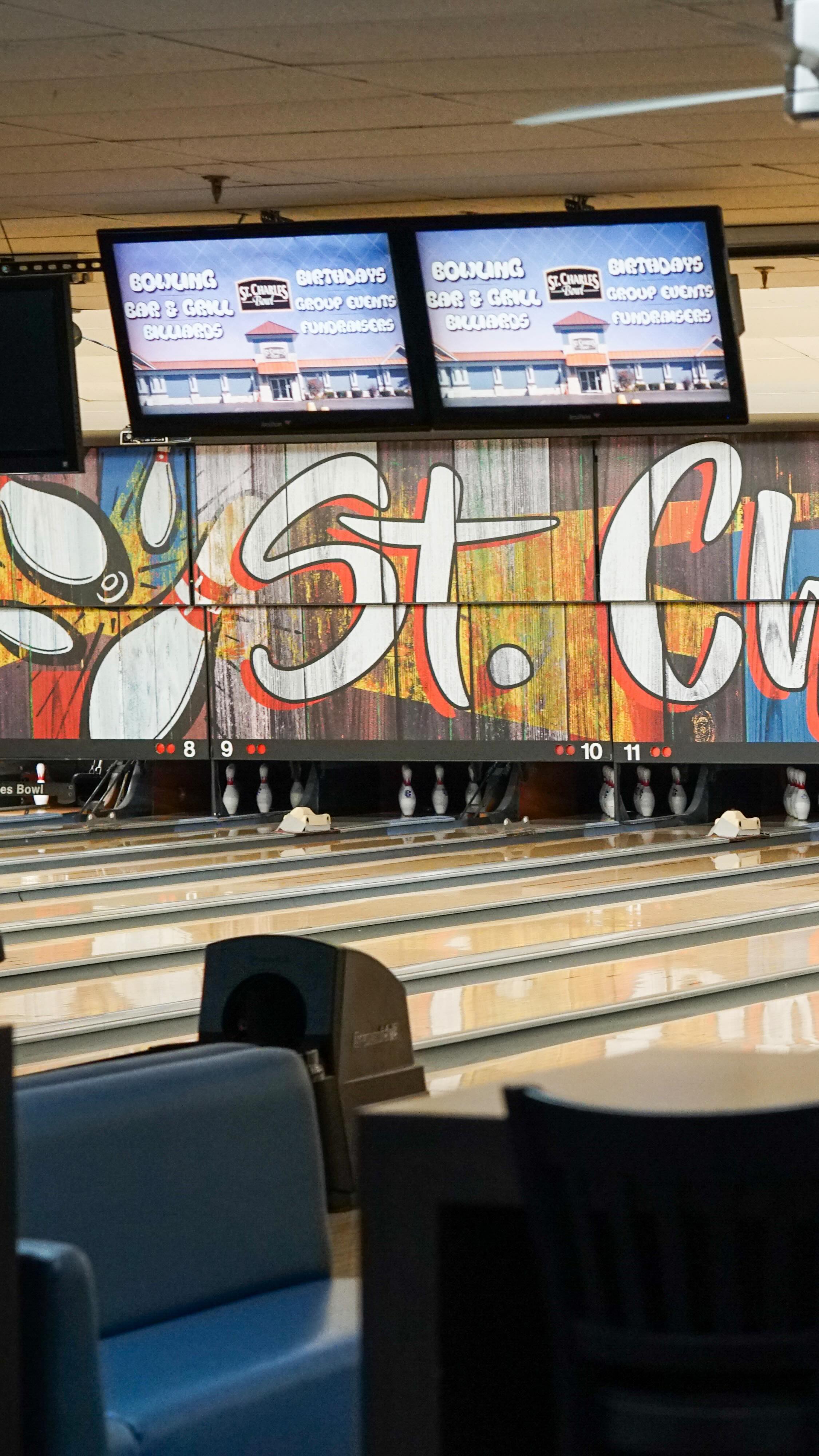 Part 2 of our STC Around Town Series! 🎳
We’re highlighting St. Charles Bowl, a local favorite that’s been striking up good times since 1961.
Whether you want to bowl a few frames, hit the arcade, grab a bite, chill in the lounge, or shop for new gear, the bowling alley has something for everyone.
Come see why this spot has been a go-to for over 60 years!
📍2520 W Main Street, St. Charles, IL