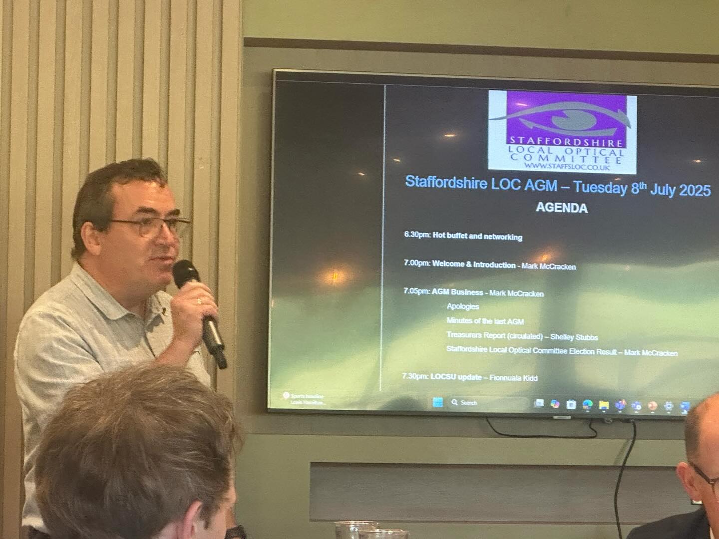 Our multi-talented @mccracken9392 was an Optometrist by day and an amazing host of the Staffordshire LOC 2025 AGM by night!
A fun, interactive and informative evening at @astonmarina_ Well done to @staffsloc for organising such a successful event!
#optometrycpd
#staffsoptometry