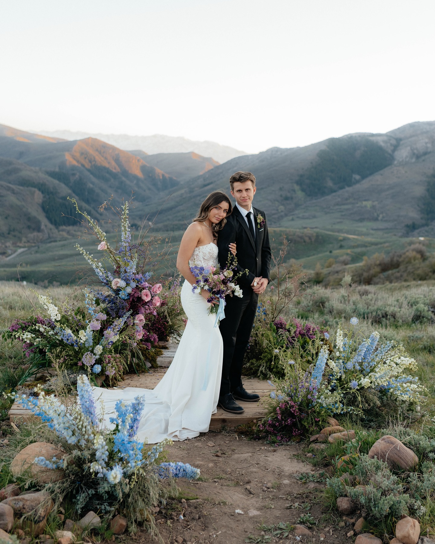 Thinking about eloping? I know a place🪻
Host and Florals: @highmountainfloral
Cohost: @backcountryportraits
Couple: @johnnieandjared
Dress: @aw.bridal
Jewelry: @endless_charm_jewelry
Cake: @summitcakedesign
I currently have exclusive photographer access to this location, so if you’re thinking of getting married here hit me up!
#saltlakecityphotographer #loveandwildhearts #saltlakecityelopement #northernutahphotographer #utahisbeautiful #utahunique #saltlakecity #visualambassadors #utahphotography #utahweddings #posepatch #utahisrad