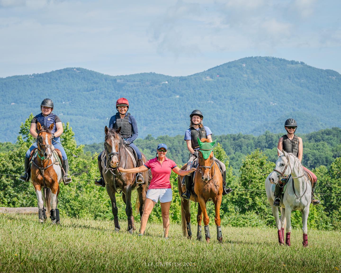 Another fun filled day @miller_eventing camp! Cross Country schooling for all and seriously can’t get enough of these views!! #millereventing #millereventcamp2025⛺️🐎 📸 @leegriffithphotography