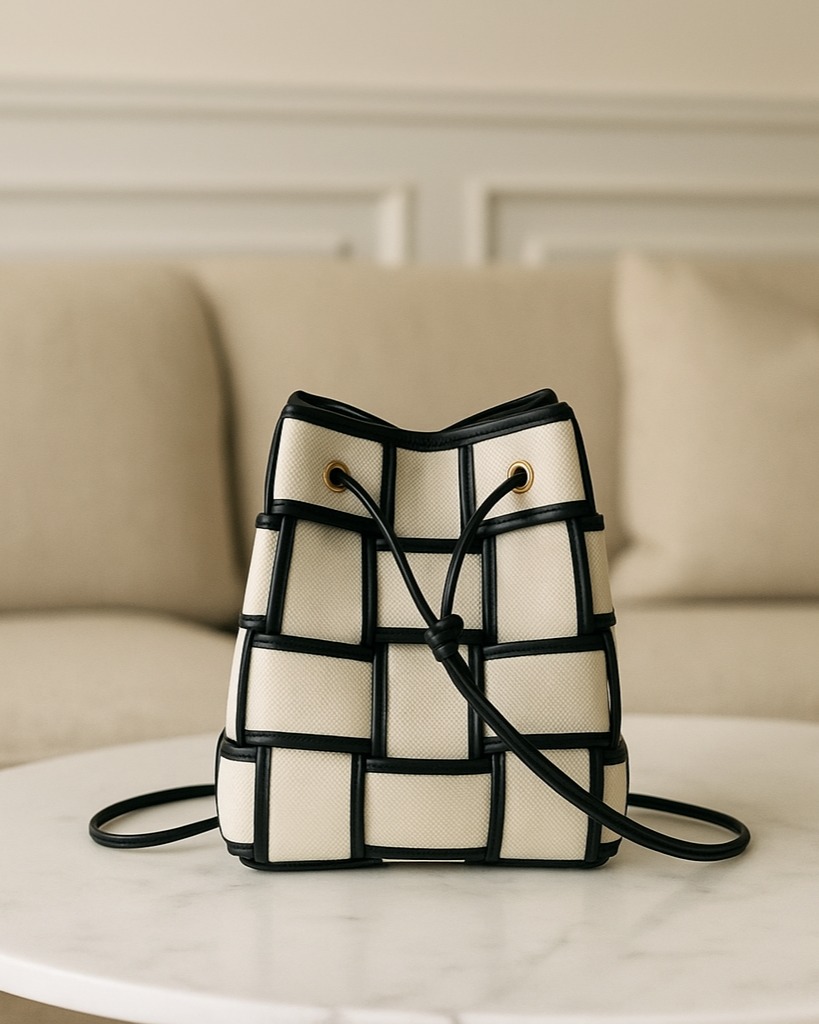 The Cassette Bucket Bag, a bold icon in motion.
Defined by Bottega Veneta’s signature Intrecciato weave, this full-leather piece blends sculptural design with everyday utility. Its compact silhouette carries just enough, making it your go-to for days that move fast and nights that linger.
🖤 Shop now on Luxport. Link in bio.
#bottegaveneta #cassettebag #bucketbagstyle #timelessstyle #statementbag #luxport