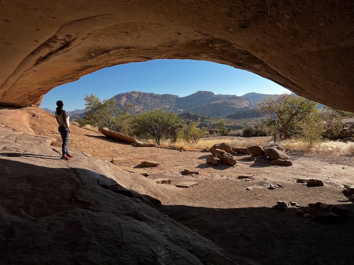 Caves, Rock art, swallows and views