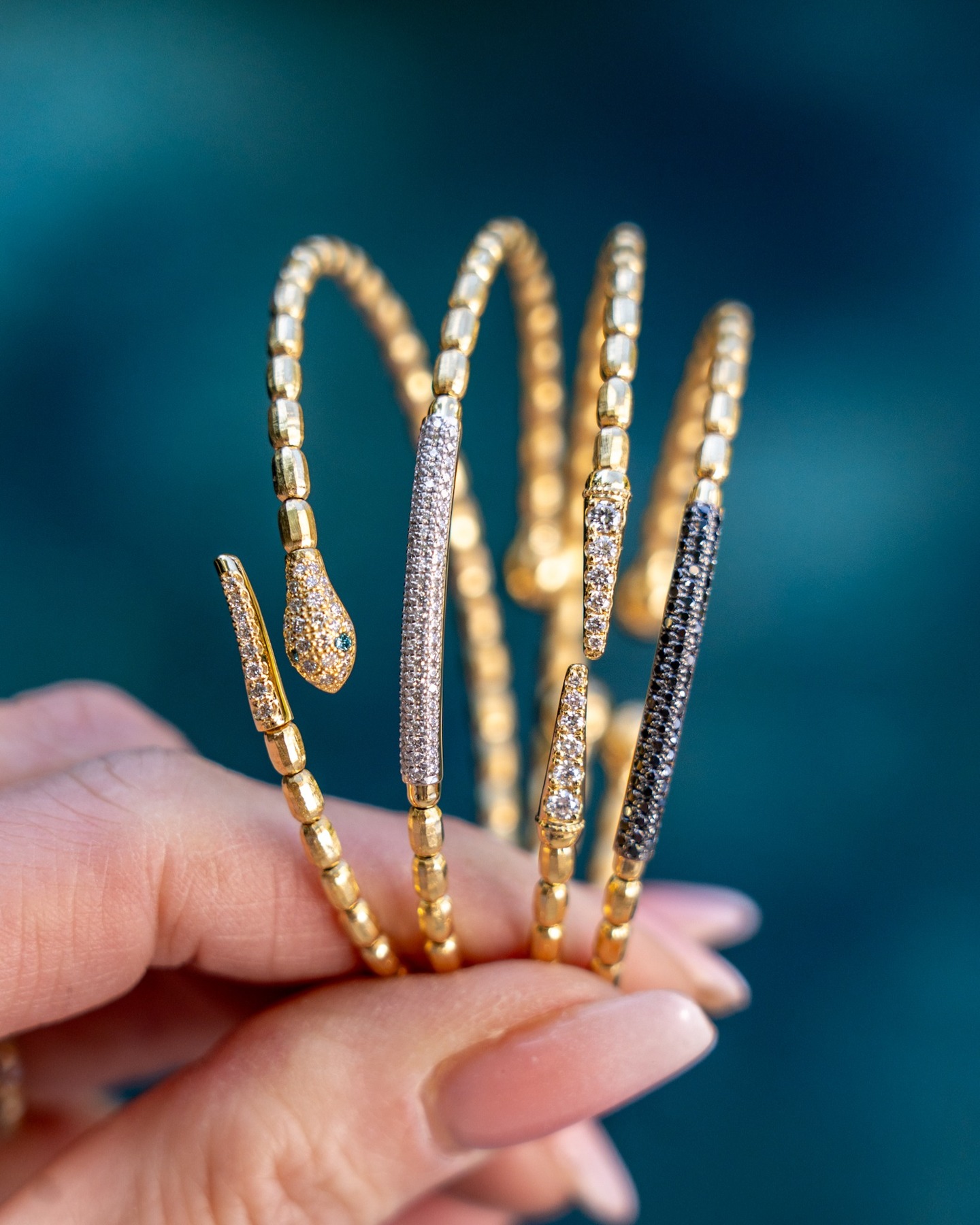 Discover your perfect stretch bracelet, find your perfect mix and elevate your style with our flexible collection! we have the perfect piece to complement your look!!
#braceletoftheday #Jewelry #goldbracelet #goldjewelry #handmadejewerly #bracelet #diamond #diamondbracelet #bangle #stretchbracelets #luxuryjewellery #snakebracelet #marikadesertgold