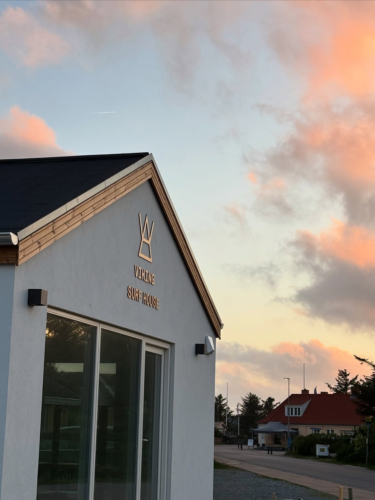 🏠Opening event - Viking Surf Café 🙏
Saturday 12 of July
Åstien 2, 7700 Klitmøller
We’re excited to welcome you to our new location and celebrate the opening of Viking Surf Café — a place for community, good food, coffee, and relaxed vibes.🏄
Throughout the day, you’re welcome to drop by, enjoy the space, and soak in the atmosphere.
Opening Day Food Specials:🥗🥙🥪
Celebration Breakfast plate 90 dkk,
- Bun w/cheese, egg, yoghurt, coffee/tea
Celebration Lunch 79 dkk,
- Sandwich of your choice + soda/bottle beer
In the evening, DJ Jac and Fred Again will join us with a mellow set to accompany the late-day hangout🎷🎹
We’ll have special offers on draft beer and drinks for the occasion.🍻🥂
Doors close at 23:00, after which we recommend continuing the evening at Stalden for those who want to keep going.💃🕺
We look forward to seeing you.🙏🙌