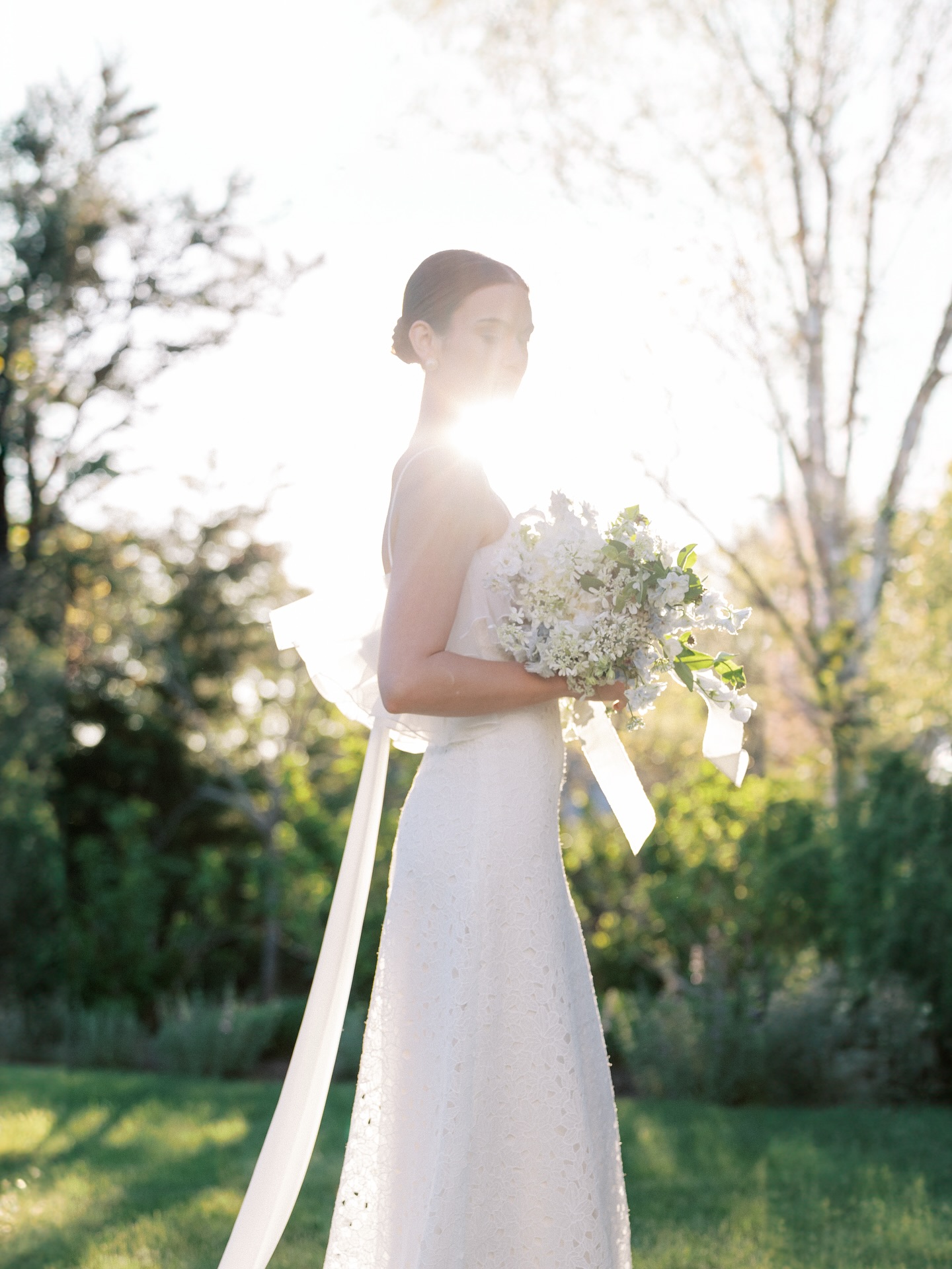 Bridal Portraits in the sunlight on Martha’s Vineyard #newengland #marthasvineyard #marthasvineyardwedding