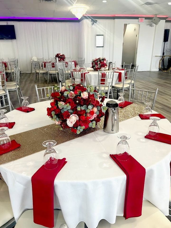 Jasmine banquet hall is perfect for any event.
Beautiful natural light, decor, catering from our many reputable caterers and decor.
Our staff pretty amazing as well.
Book now...
#yyc #calgary #events #weddings #jago #banquethalls #yycnow #yycliving #decor #inspo #catering #entertainment #family #bride #yycbanquethalls #venues #yychalls