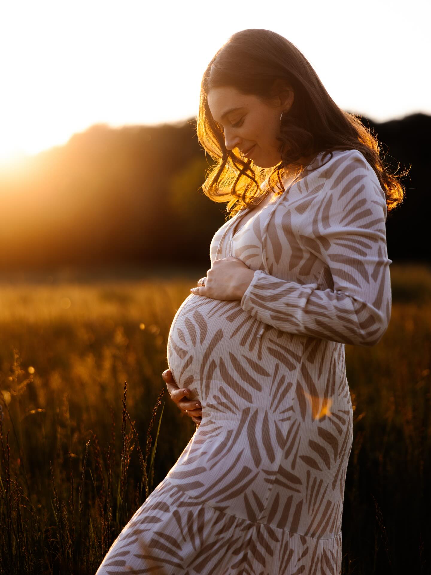 #sunshine ☀️
Cette lumière que j’aime tant.. 🫶🏼📸
Bon dimanche à tous !
📸🪩 Elodie.B - Photographie
Photographe basée en Seine-et-Marne & IDF.
Mariage, Maternité, Naissance & Famille.
🌐 www.elodiebphotographie.com
@elodie.bphotographie
elodie.b-photographie@outlook.com
#photographe77 #photographeseineetmarne #photographeiledefrance #photographemariage #photographemariage77 #photographematernite #photographematernite77 #photographegrossesse #photographegrossesse77 #photographeparis #shootinggrossesse #shootingbebe #shootingnaissance #shootingnaissance77 #shootingmaternite77