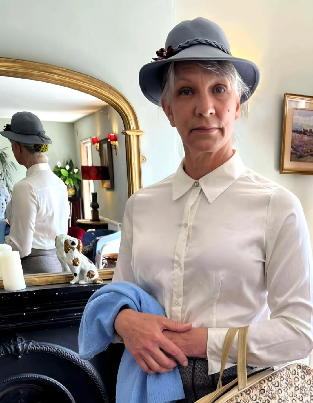 We had a fantastic time at @shamblescafenorfolk yesterday, as #missmarple helped to solve the case of The Macaroon Menace. Our Afternoon Tea Murders always sell out very fast and there are now only 8 tickets left for our last one of 2025 in October!
#agathachristie
#murdermystery
#afternoonteamurders