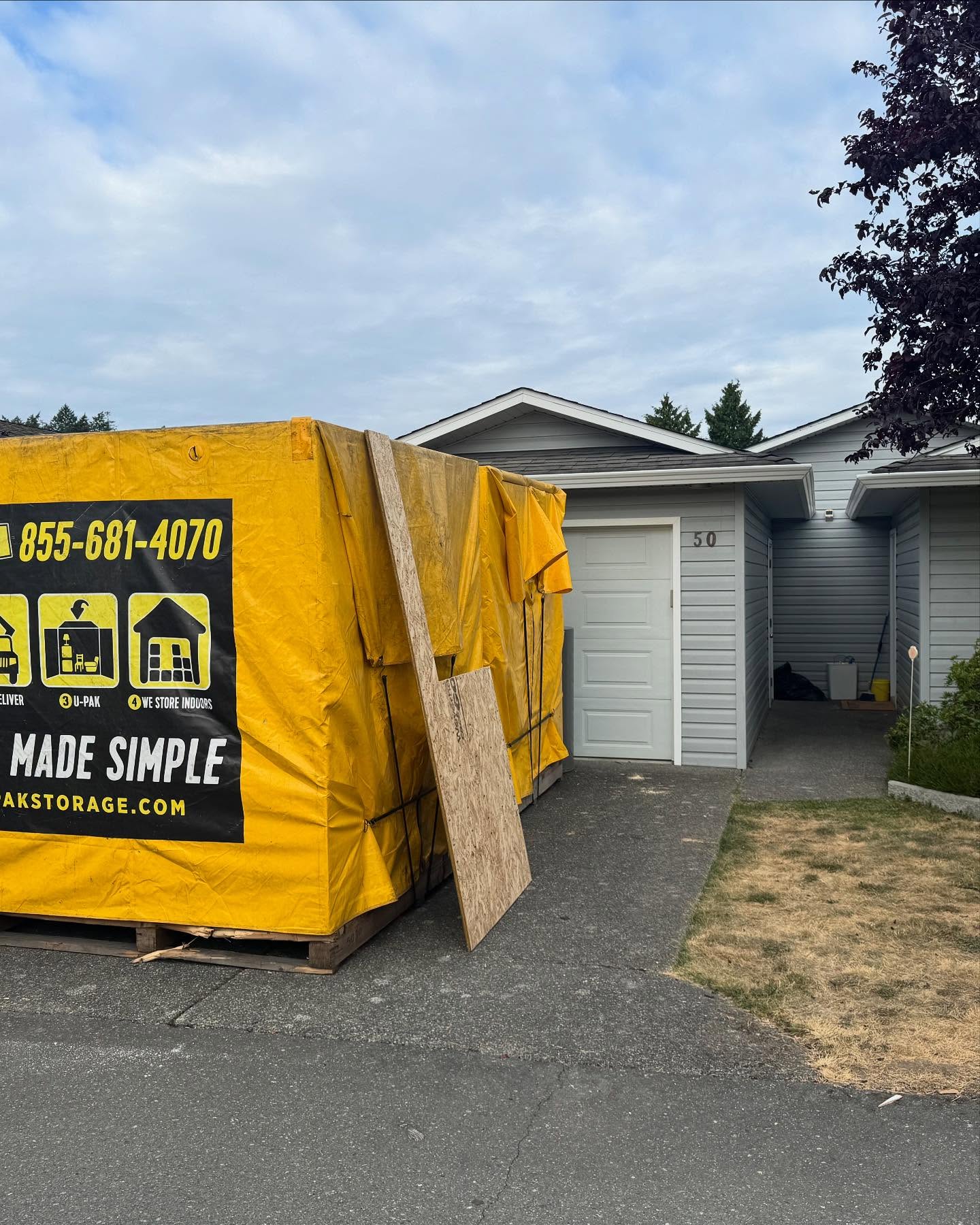 New floors, trim , paint and bathrooms underway 🫡