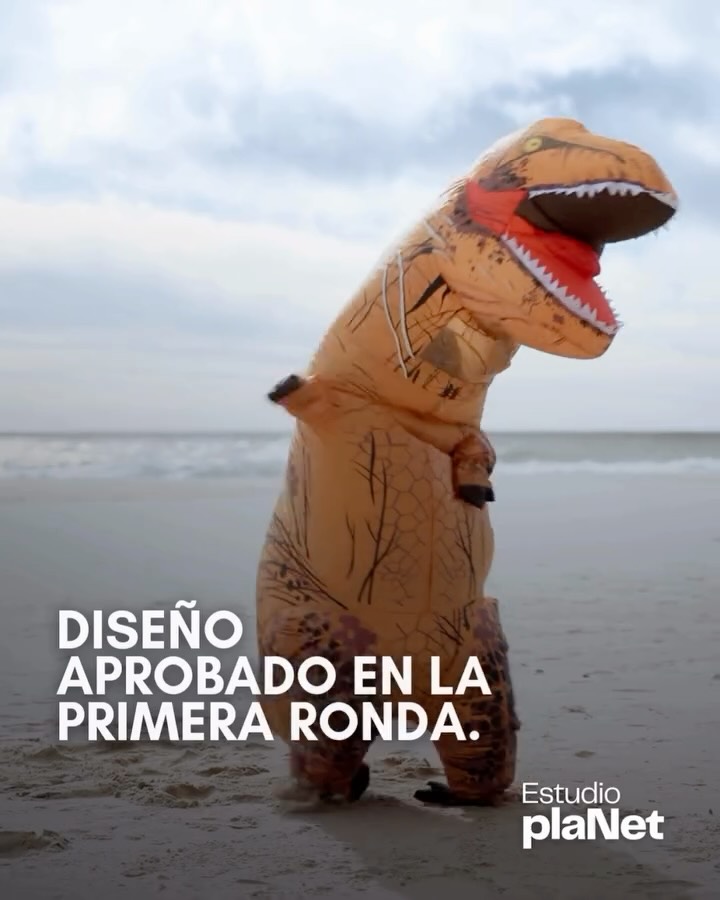 Cuando el proceso creativo se acompaña con escucha, claridad y dirección, no hacen falta 27 versiones del mismo diseño.
En Estudio plaNet trabajamos de forma colaborativa, guiando cada paso para que lleguemos juntos a un resultado con el que te sientas identificado desde el minuto uno.
Diseño con propósito. Creatividad con método.
Escribinos y diseñemos juntos.
www.estudioplanet.com
Uruguay: +598 99 747 592
Argentina: +54 9 11 3948 0139
#brandingconpropósito #diseñocolaborativo #creativeprocess #estudioplanet #brandingstudio #minimalbrutalism #diseñografico #diseñouruguay #boldideas