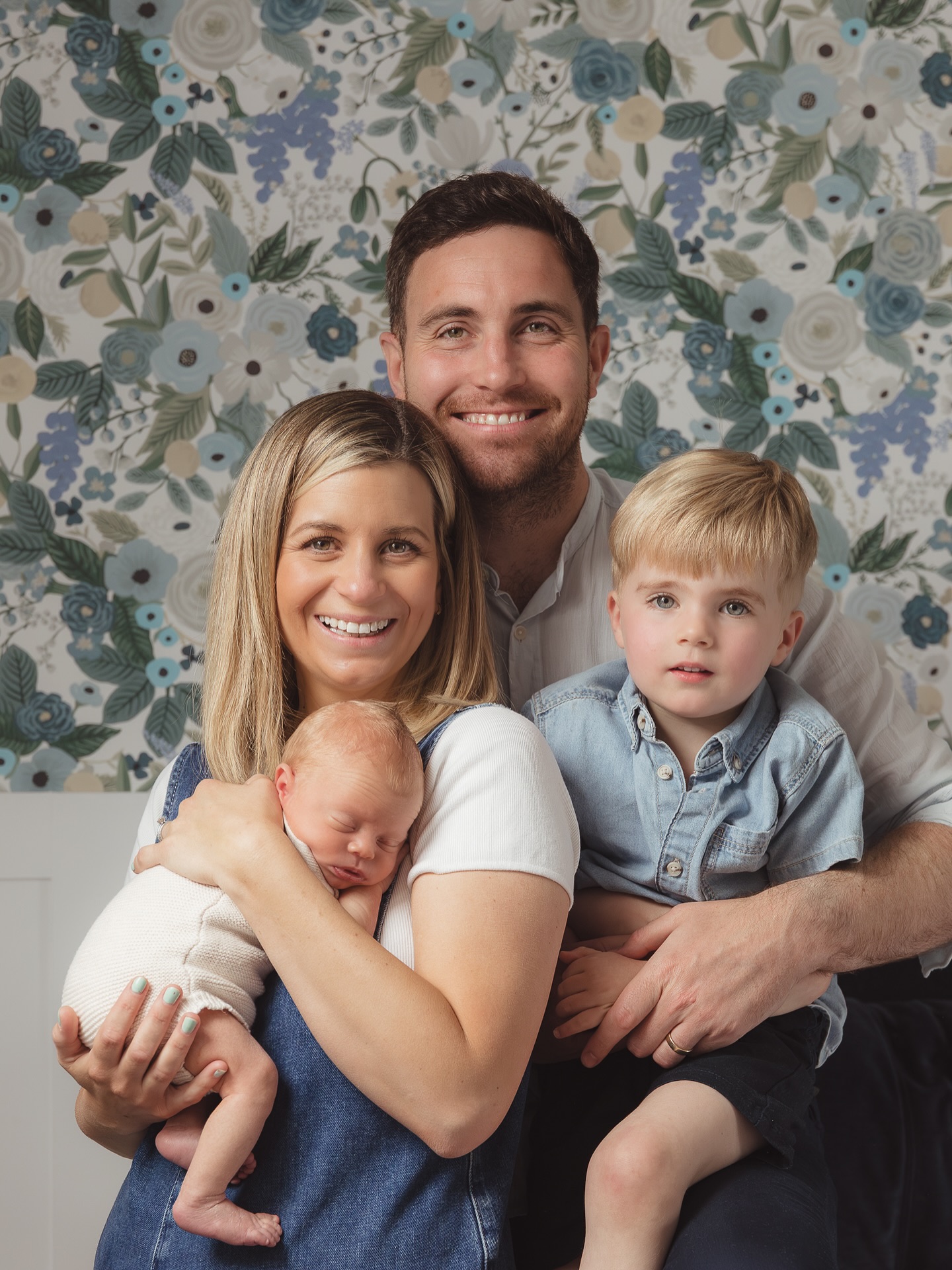 POV: You nearly skip the newborn photos because life is full-on… but then you remember - these moments won’t wait.
Second babies land right in the thick of it - toddlers, routines, playdates - and let’s be honest, pausing can feel impossible.
But taking a moment to soak in your new little family? Always worth it. Just look at these guys 🥹
Expecting a new sibling soon? I’d love to help you bottle up this beautifully fleeting chapter. Drop me a message to find out more!