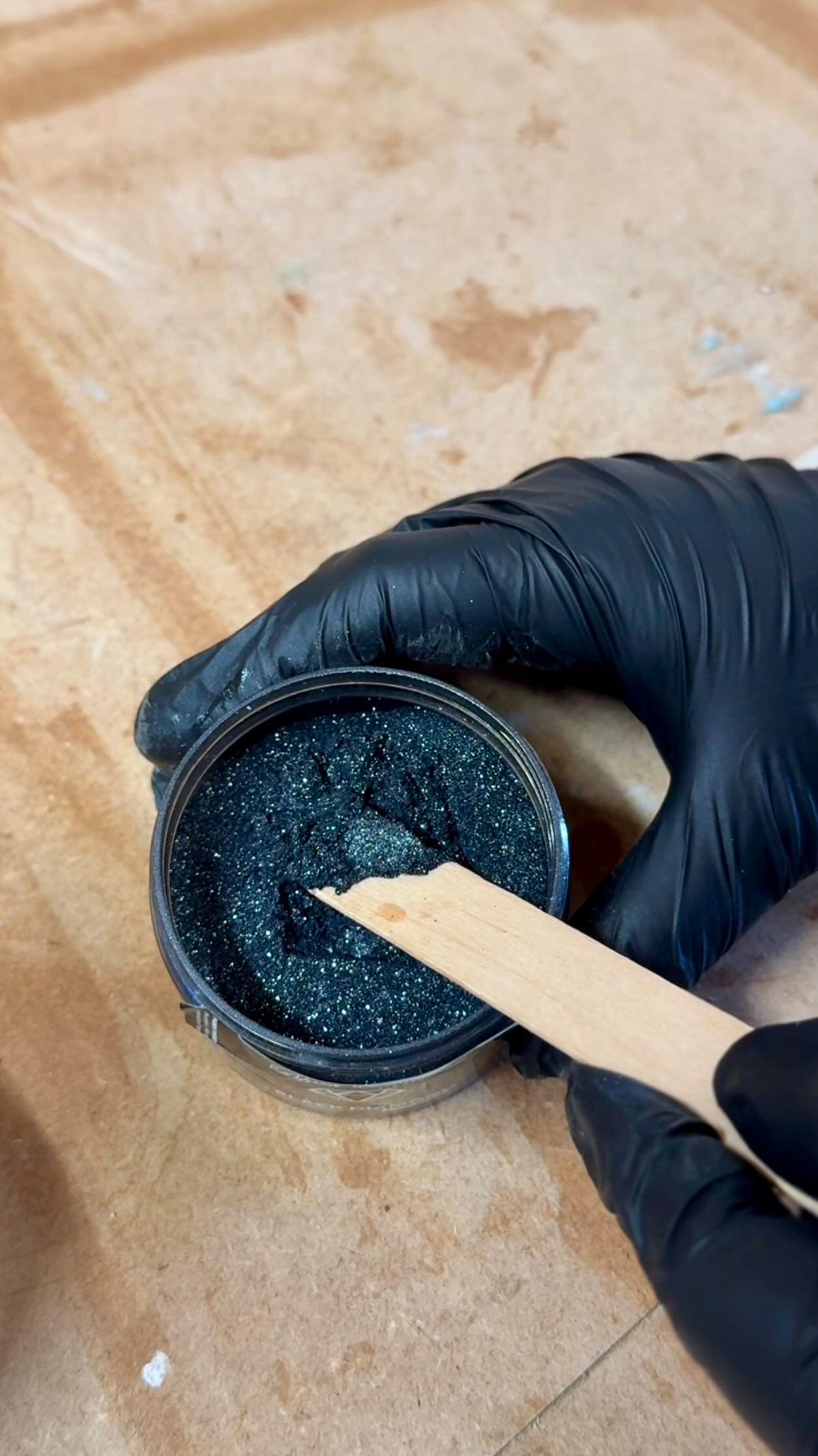 Creating magic one pour at a time -
Sneak peek of our resin samples—bringing unique textures and colors to future furniture pieces ✨
#resinsamples #resinfurniture #epoxyresin #customfurniture #interiordesign #homedecor #resinart #furnituredesign #woodandresin #handcrafted