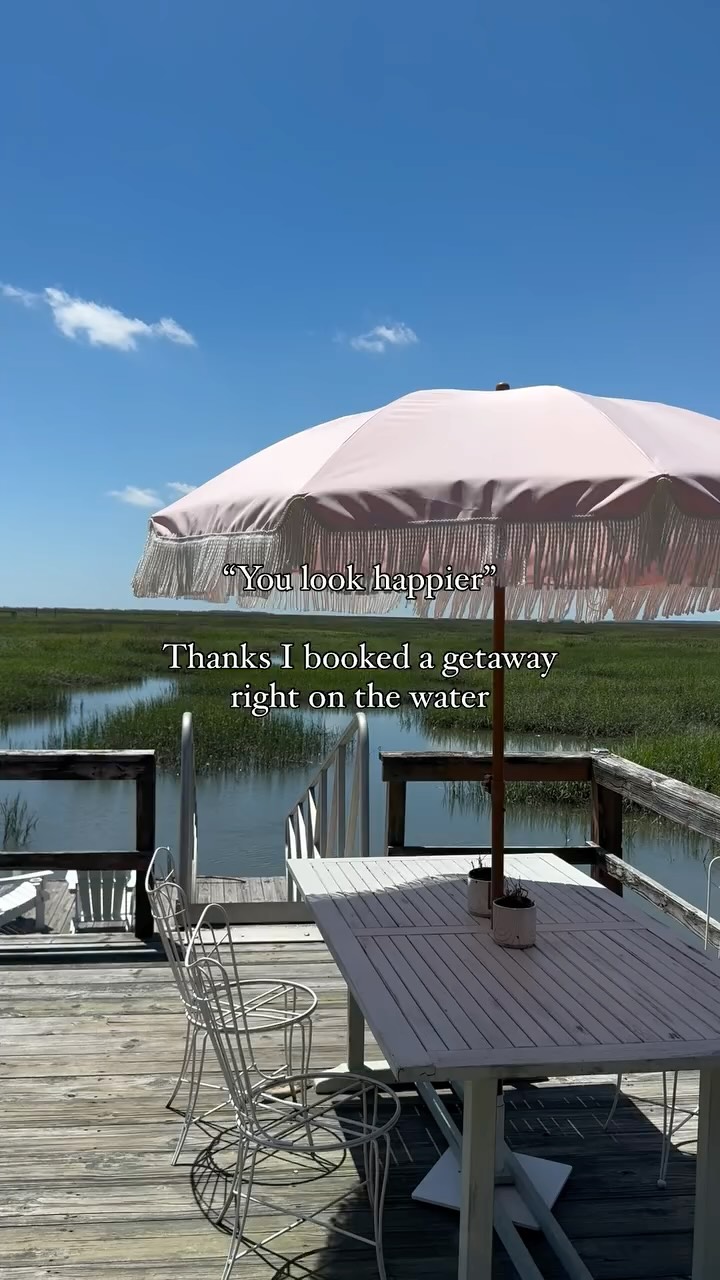 And you should too!
Use the link in our bio to book your getaway 🗓️🌊💙
#BoschHuisSavBySea #boschhuis
#savannahga #airbnb #savannahairbnb #travel #bacheloretteweekend #savannahgeorgia #breakfast #cookingbreakfast #oceanview #coffee #sippingcoffee #DocksideCheers #SunsetSips #SavannahSunset #CoastalLiving #SavannahGA #waterfrontretreat #savannahgetaway #morningmood #travel #airbnb