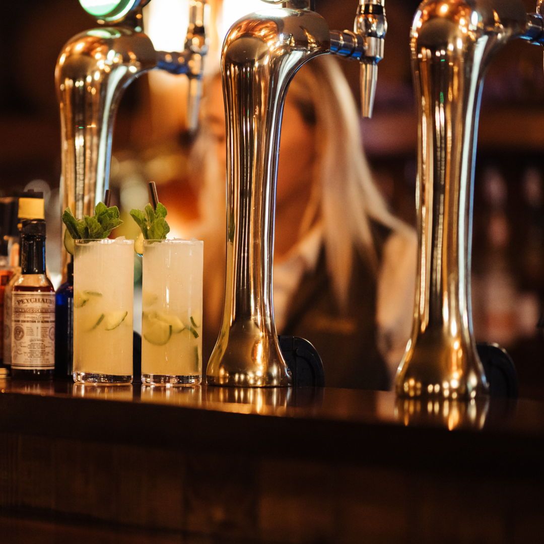 Reasons to hire Capone's #298
You like shiny pumps and out of focus staff. Oh we got both in abundance!!
One of our staff came in to work in focus one day. He got a verbal warning. It has never happened again. 😤
www.capones-speakeasy.co.uk