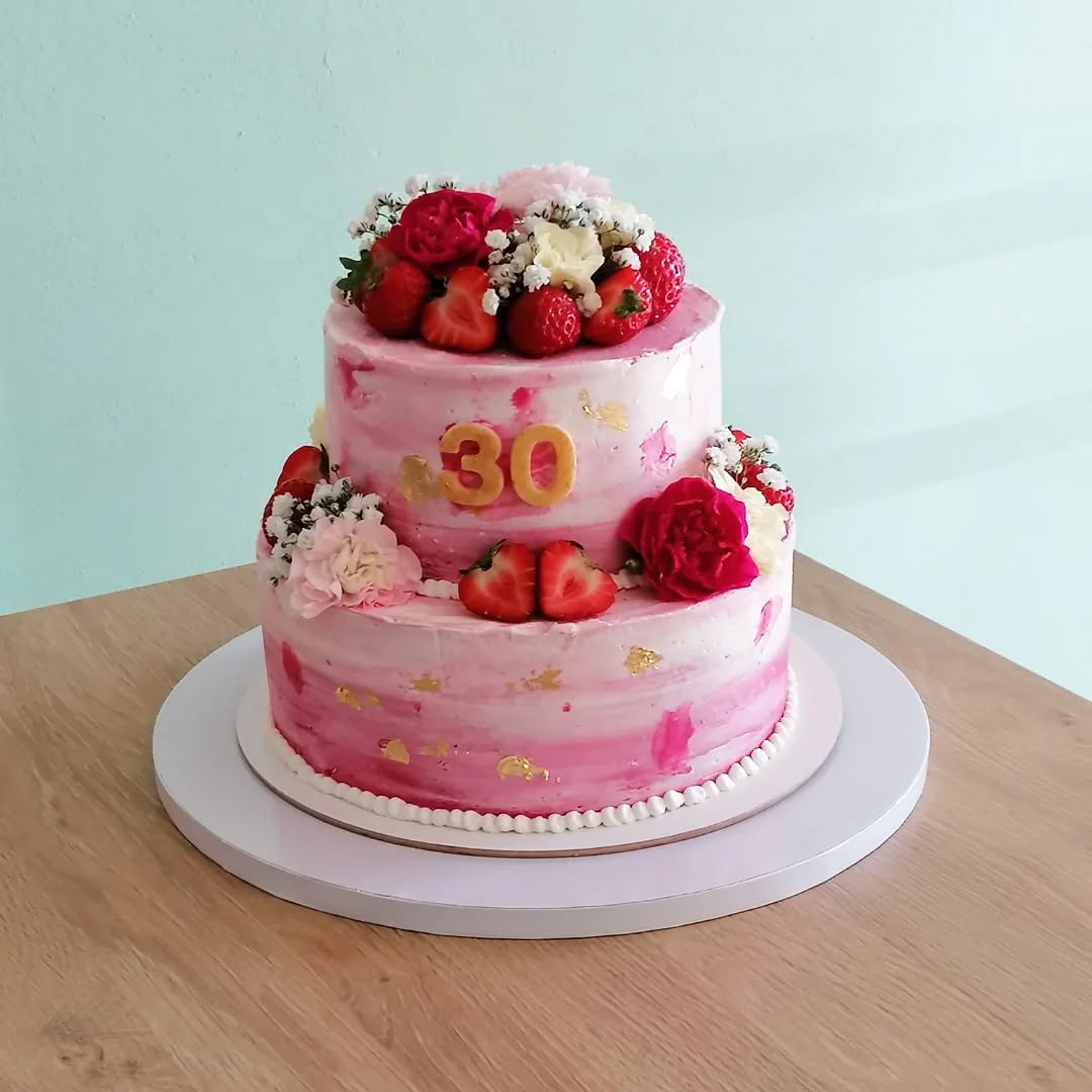 Letní narozeninový dort #birthdaycake🎂 #jahodovydort #sladkepohladi