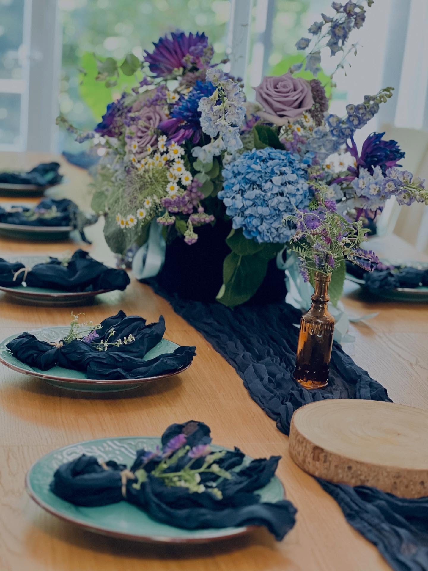 Sapphire wedding.
#saphirewedding #blue #45anniversary