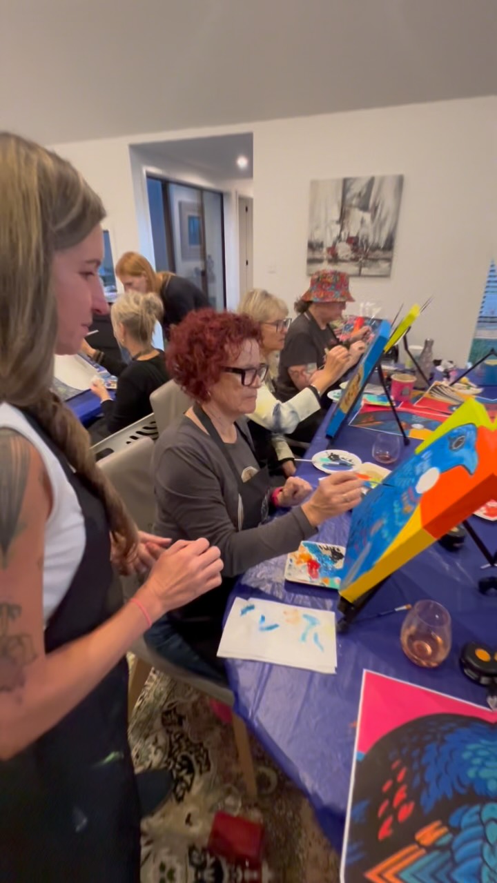 Still buzzing from the paint party paint! Thank you to all the legends who came, splashed some colour around, and made it such an epic time. You guys are the real masterpieces! 💖🎨🫶
#frommycolourfulworldtoyours
Thank you @nicolalalaaaaa for the groove 🎶
📹 @xelasuave 🙏
@resenecolour
#paintpartypaint #becolourful #newzealandartist #paintsip #winenot