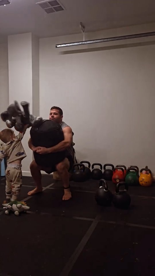 Todays Session - 11th July 2025
A1. Double Military Press - 36/40kg x 8 x 1
A2. Bear Hug Squat - 105kg x 6 x 3 , 2 x 4
B. Club side swing + pullover - 20kg x 3 x 6/6
C. Pullups - BW x 4 x 7 rest 60sec
Session Volume = 6550KG.