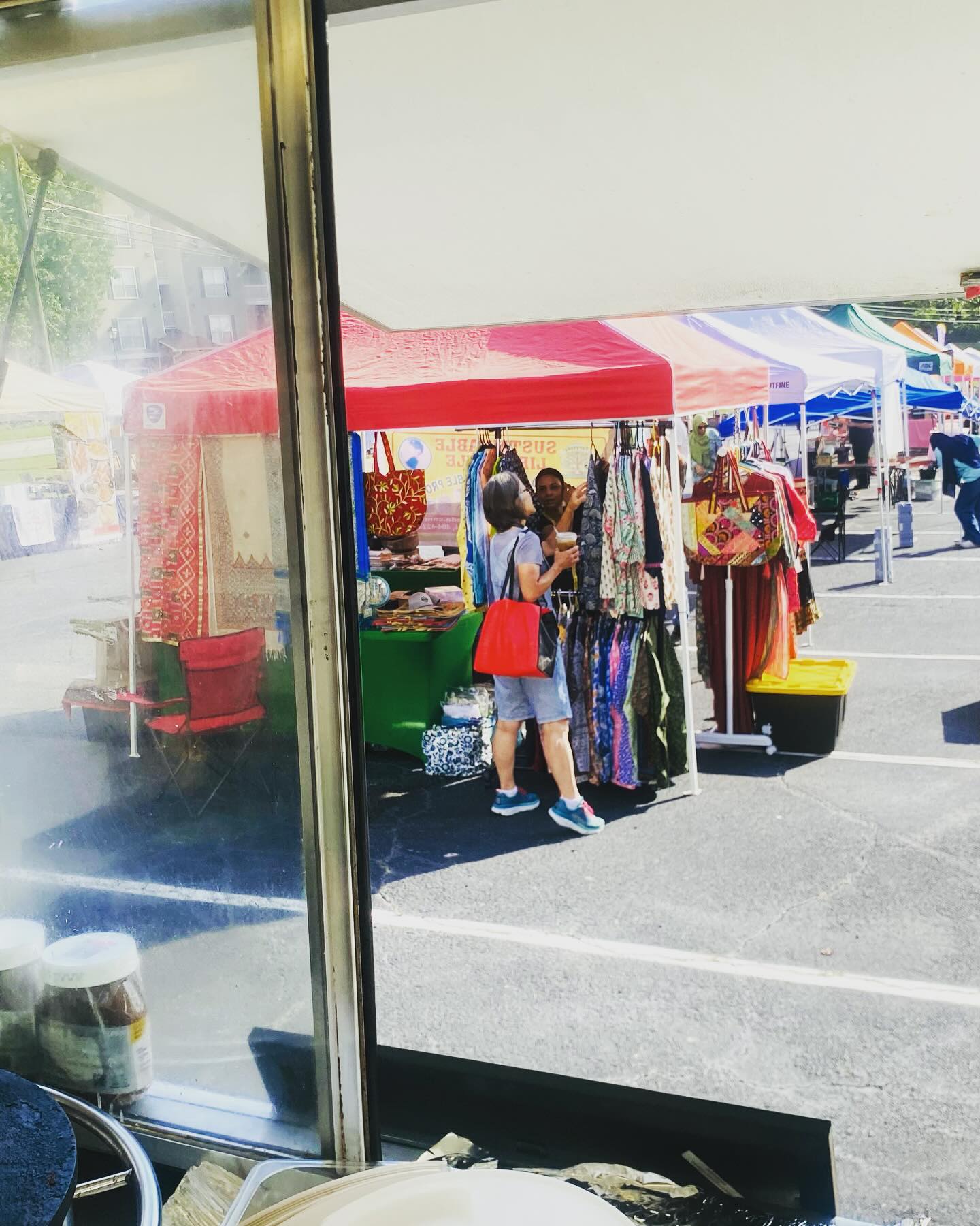 Bonjour bonjour!!
Today come to see us at two farmers market!
@roswellfarmersmarket and @druidhillsfarmersmarket !
Tomorrow will be Avondale Estate @aefarmersmarket and @reynoldstownfm 🤗