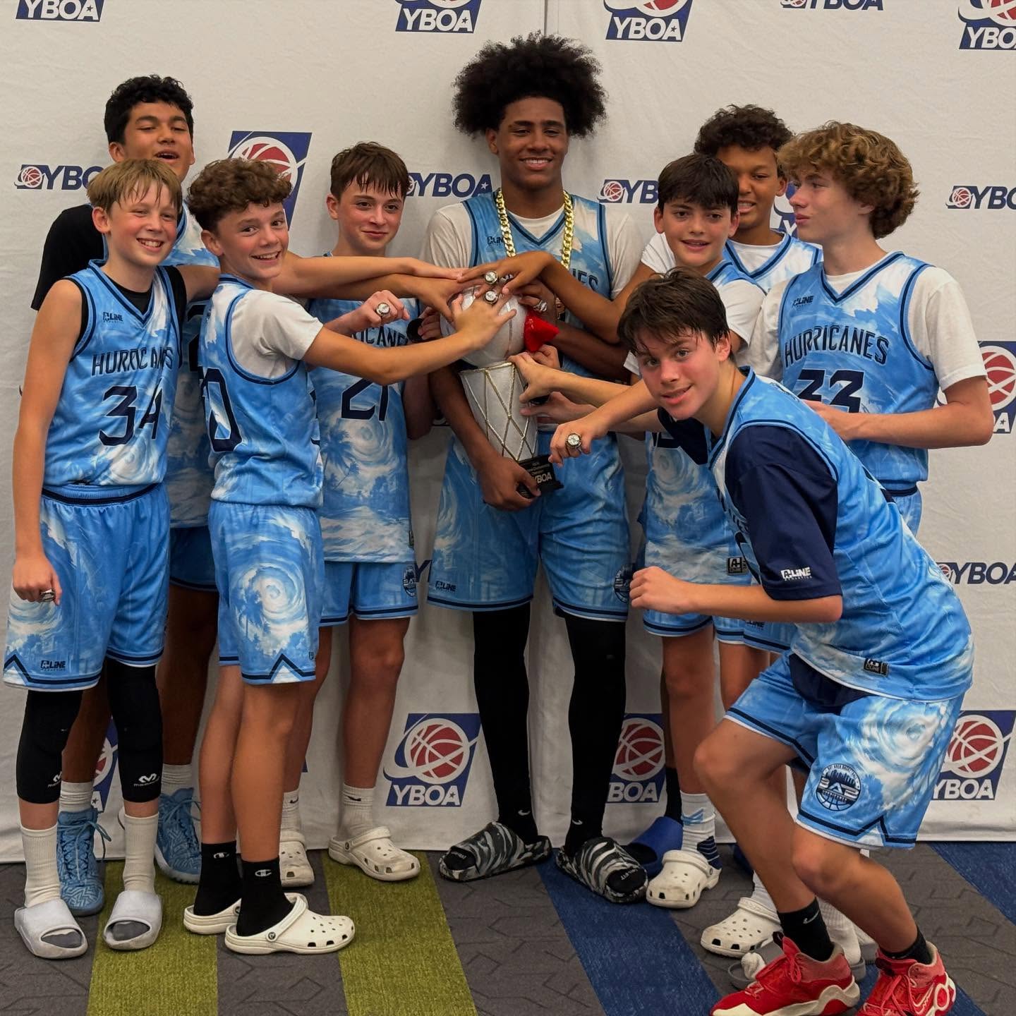 Ladies & gentlemen, your National D2 class of 2030 champs. 🙌🏼