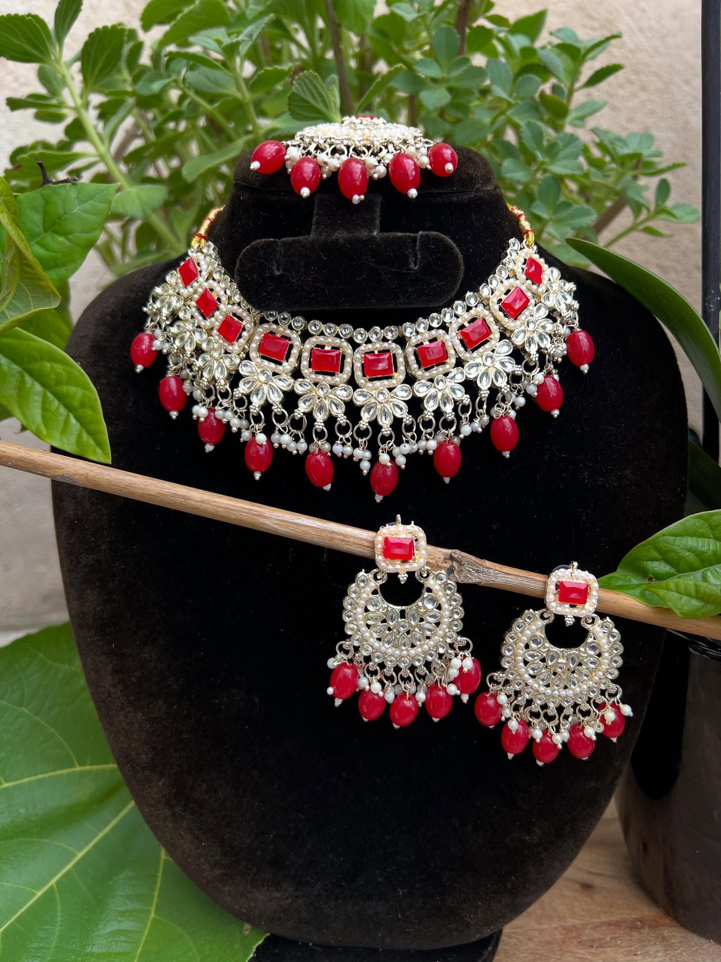 ✨Red Jewellery set -25€ ❤️
#jewelry#jellewery#indianoutfit#indianculture#jeweleryset#tenueindienne