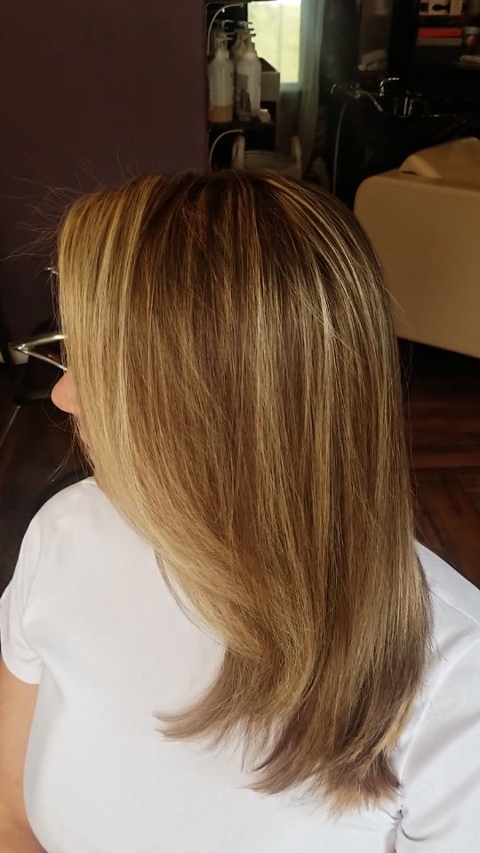 Is the sun finally out? Is your blonde protected?
#theintimatesalon #davines #davinessalon #sustainablebeauty #rodaleinstitute #ecofriendly #ecofriendlyproducts #branfordct #madisonct #guilfordct #northbranford #easthavenct #westbrookct #newhavenhair #guilfordct #guilfordgreen