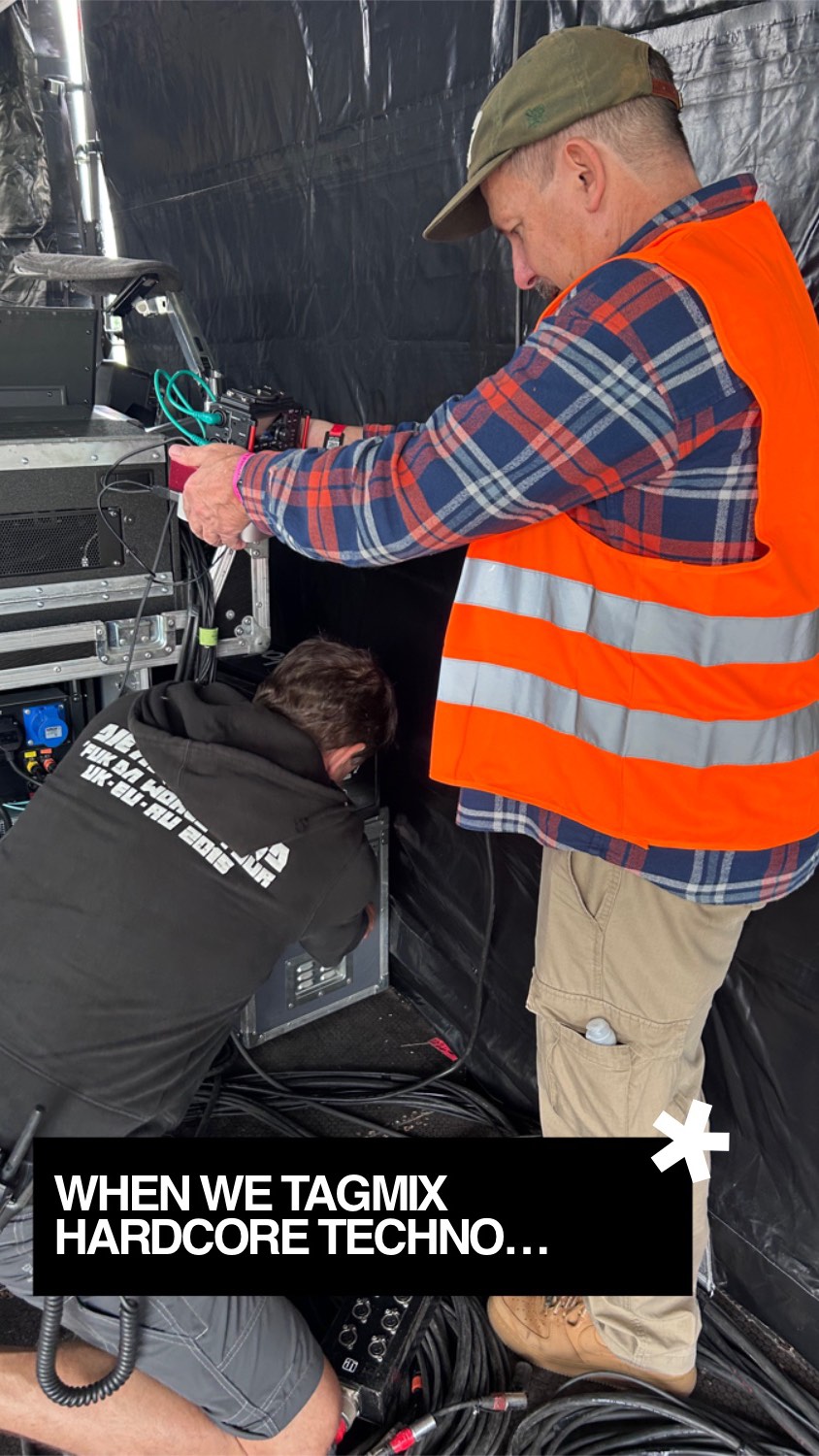 MY EARS ARE BLEEDING!!! 😫😫
#hardcoretechno #sounddesign #bass #concert #audioengineer