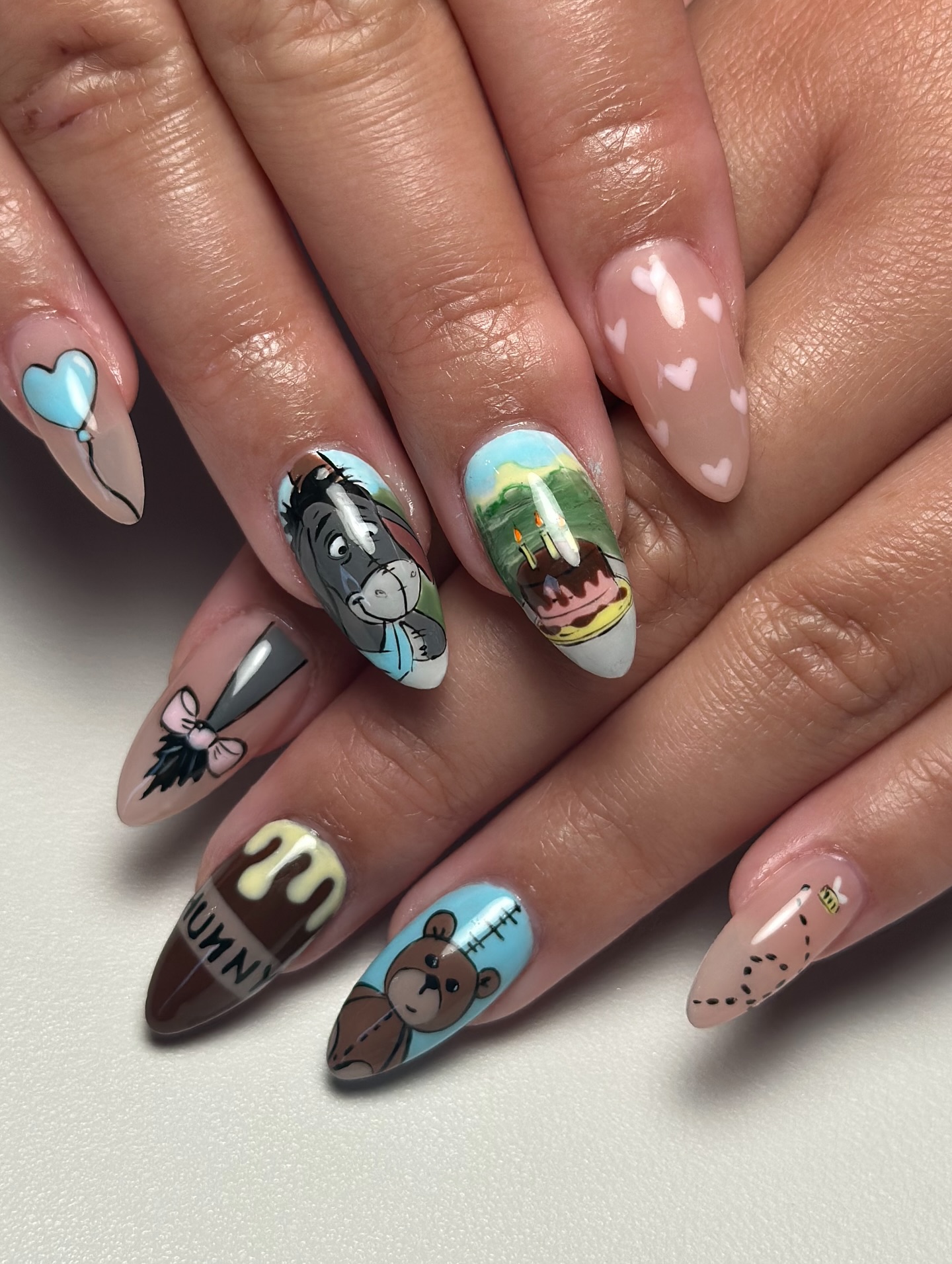 Birthday Eeyore 🩶🩶🩶
@coutureclawshawaii
#eeyore #eeyorenails #eeyoresbirthday #disneynails #winniethepoohnails #handpaintednails #hawaiinails #bigislandnails #coutureclaws #konanailsalon