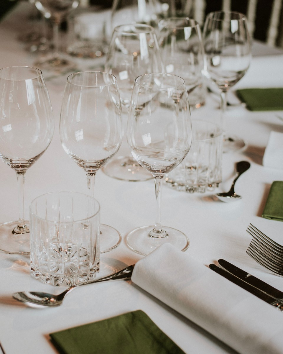 Vaisselle d’exception, verrerie choisie, linge raffiné… chaque élément est pensé pour sublimer vos instants.
#Traiteurm #MariageChic #LieuDeRéception #ÉvénementielGourmand TableDeMariage #DécorationDeTable #TraiteurHautDeGamme #ÉvénementsPrivés #TraiteurEntreprise #mariagealsace #mariage2026 #mariagedereve