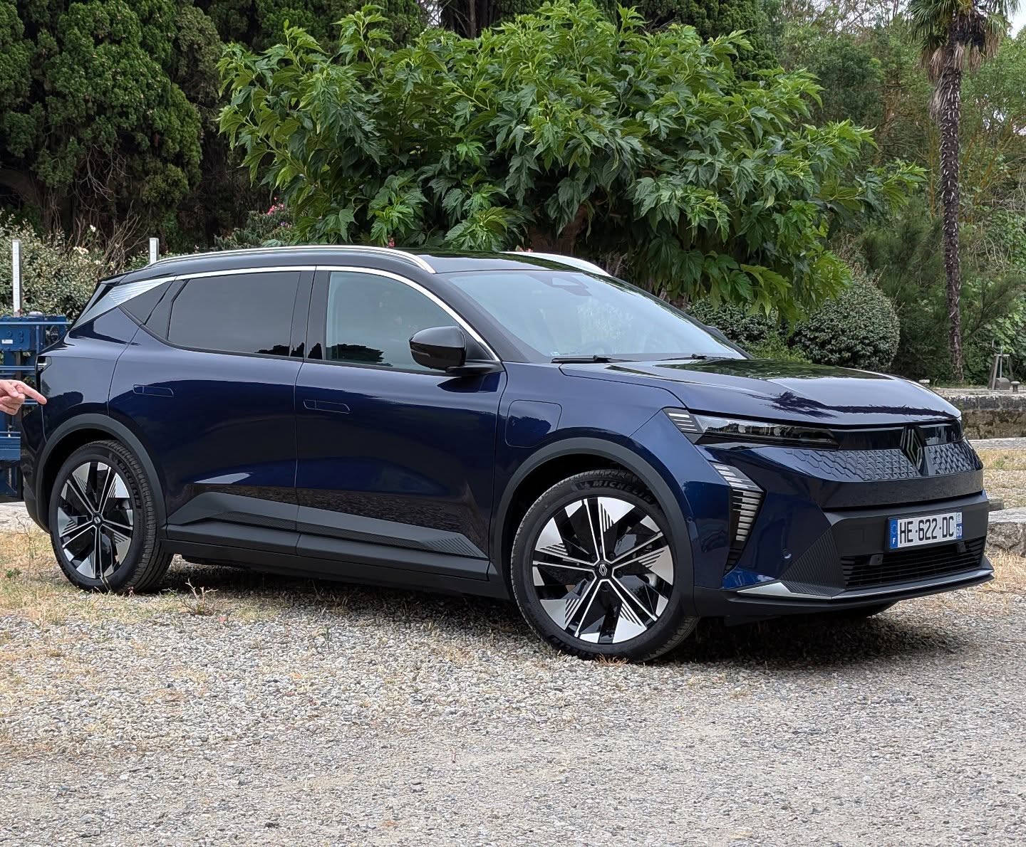 For those who guessed what EV I rented for my vacation in France, here is the answer: The all new, fully electric Renault Scénic. We started making the video today. Make sure you are subscribed to our YouTube channel to not miss it.