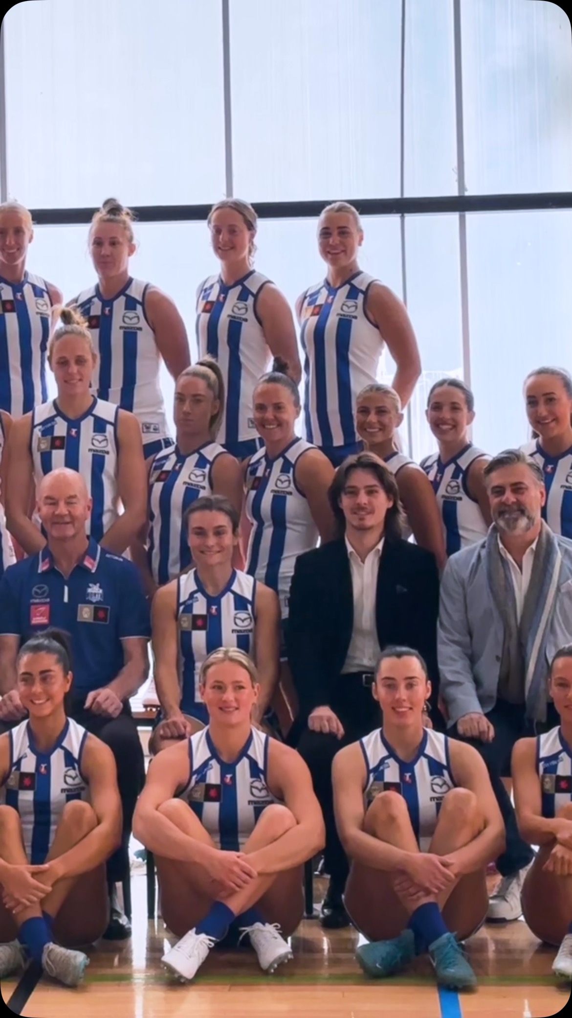 The AFLW launch day for @nmfcwomens šµāŖļøš¦
Reconnecting with old friends, shaking hands with some of the greats & experiencing the shinboner spirit šŖ
What a privilege to be a part of the launch of the AFLW season šš¤