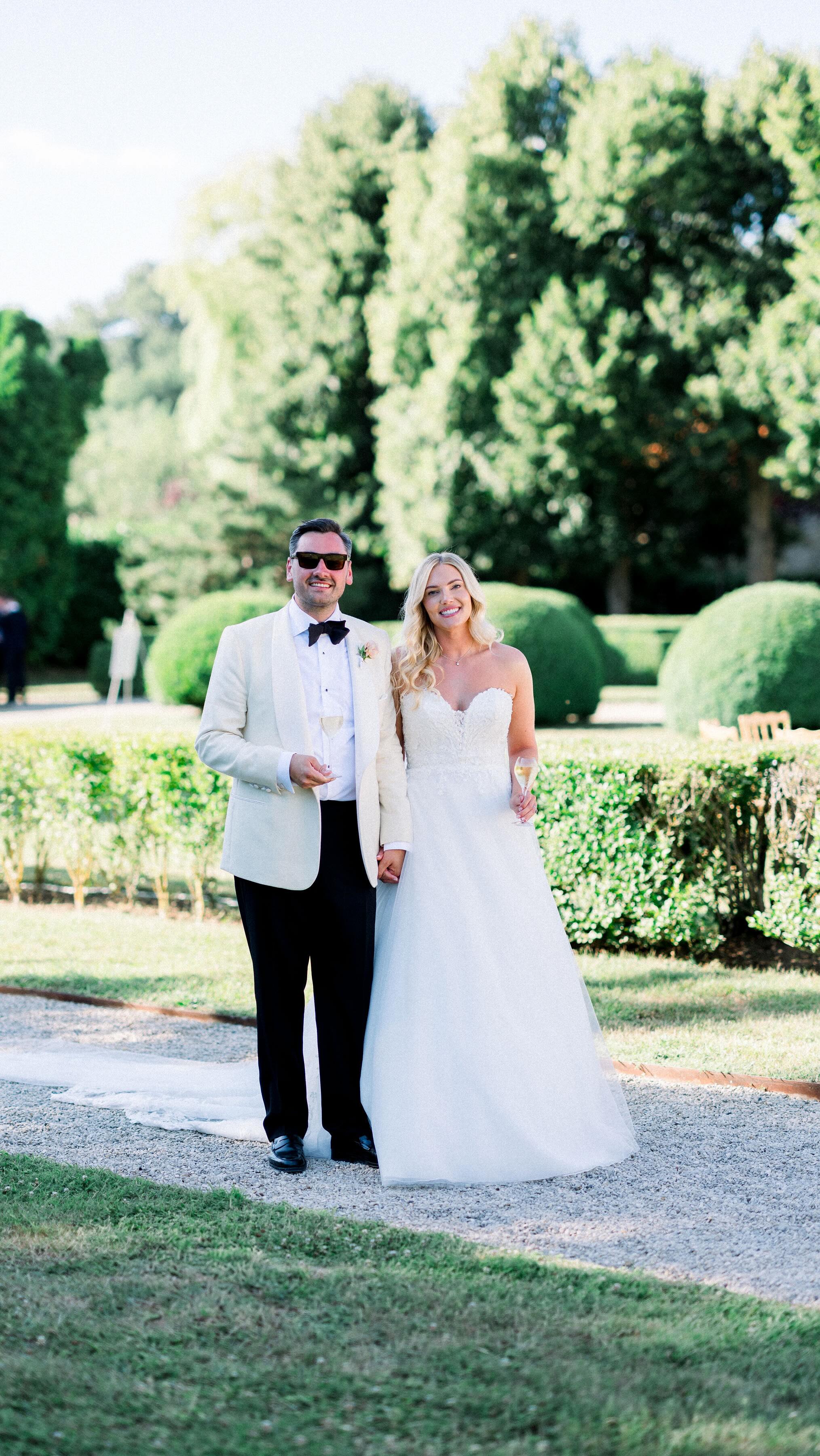 Champagne 🍾
A celebration of elegance, joy, and style at Château de Courcelles.
A few glimpses from a timeless day.
Photography: @tristanperrierphotography
Video & Drone: @super8_weddings @memento.videography
Venue & Caterer: @chateaudecourcelles
Planner & Design: @lucyannevents
Bride: @alicegreen000
Groom: @charliemjg
Bridal Make-up: @afinishingtouchuk
Hairstyling: @alexandramilczarekhair
Flowers: @be.one.paris.florist
Celebrant: @thestorytellercelebrant
Live Music: @orchestre_millenium