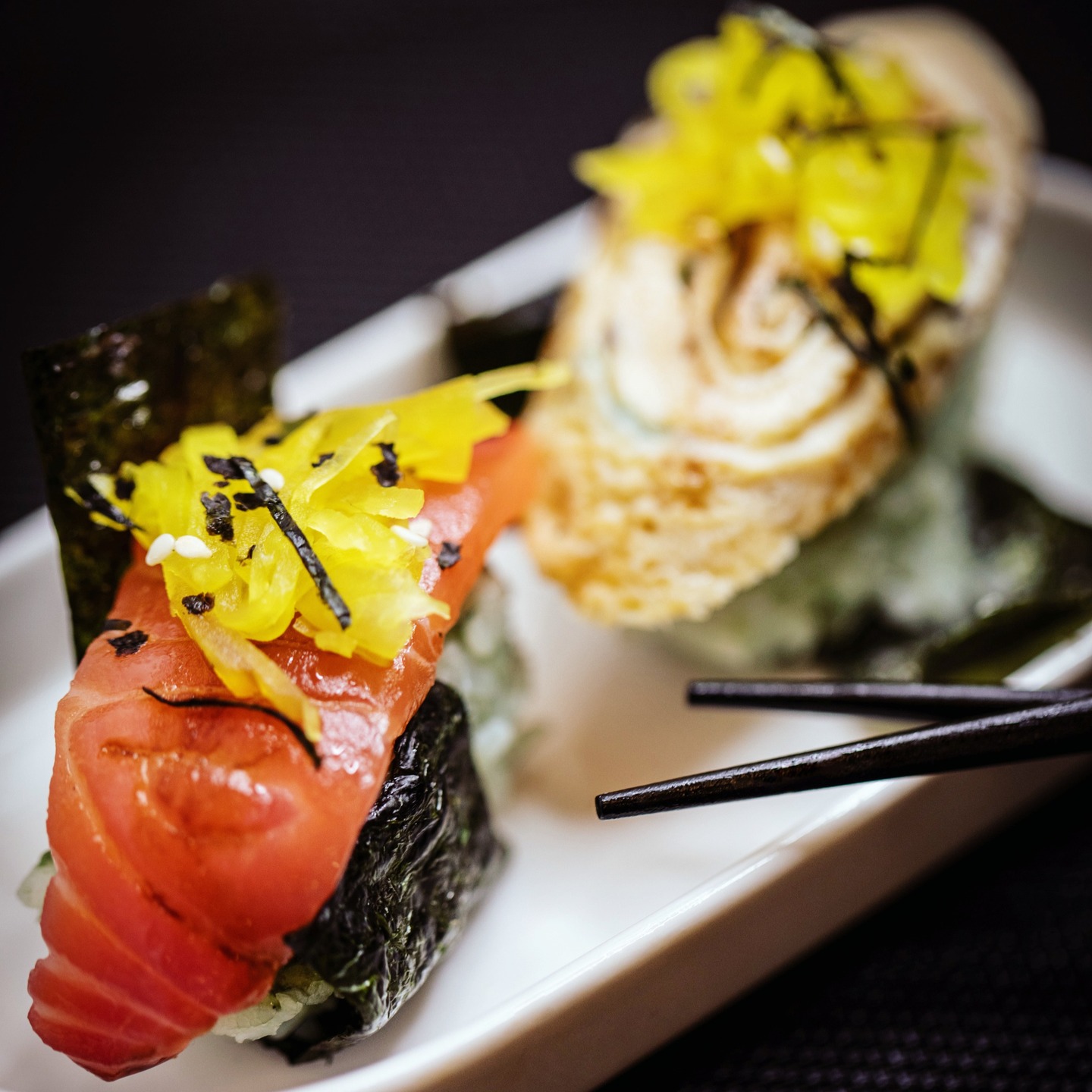 Kiyoshi, fin de la Saison 1 !
AprĂšs un peu plus dâun an Ă servir cinq convives chaque soir, la premiĂšre saison de Kiyoshi sâachĂšve.
Merci Ă tous ceux qui ont pris place au comptoir, merci pour ces moments de partage, de rires, parfois, de confiance, toujours.
Cet Ă©tĂ©, le restaurant entre en rĂ©novation. MĂȘme concept, mĂȘme exigence, mĂȘme intimité⊠dans un nouveau dĂ©cor et 8 places.
La Saison 2 commence le 4 septembre.
HĂąte de vous retrouver.
đ· @valleserrano_photographe
#toulouse #omakase #intimiste