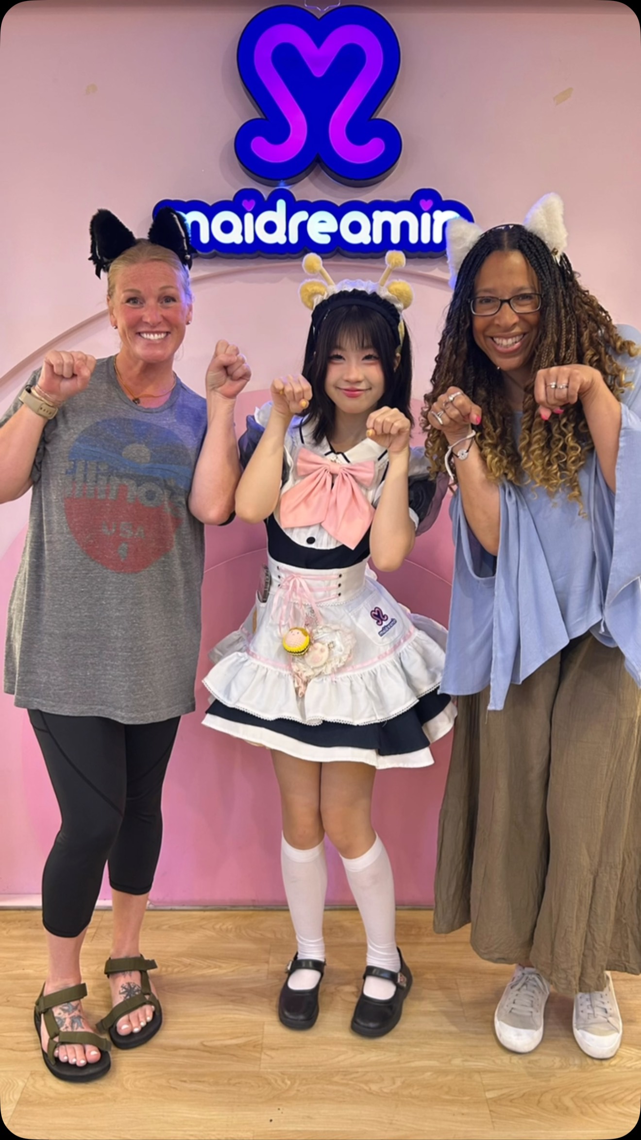 POV: You just you walked into a kawaii cafe
Maidreamin Bangkok isn’t just a café—it’s a full-on experience of cuteness and magic spells. 💫 It’s Thailand’s most iconic concept cafe straight from Akihabara, Japan.🇯🇵
#maidreamin #bangkokcafe #kawaii #japanesecafevibes #myrooftopstories