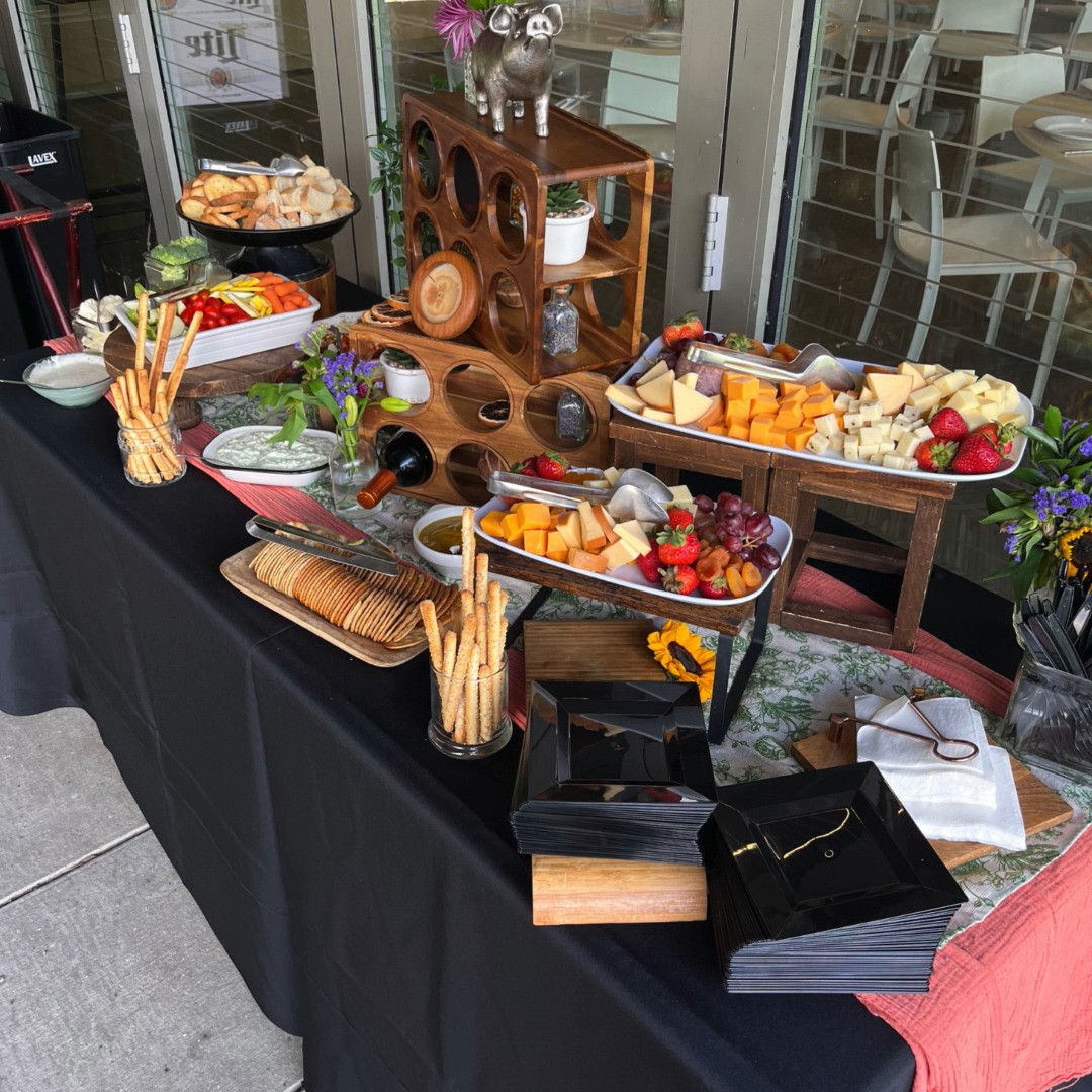 👩⚕️👨⚕️ It’s not every day we get to feed the next generation of doctors!
A huge congratulations to the Tower Health Reading Hospital OB/GYN Residency Graduates—it was an honor to be part of your celebration!
#MedicalGraduation #CateringByJL #ReadingHospital #EventCatering #HospitalHeroes #OBGYNGraduates #CateringWithCare #BerksCounty