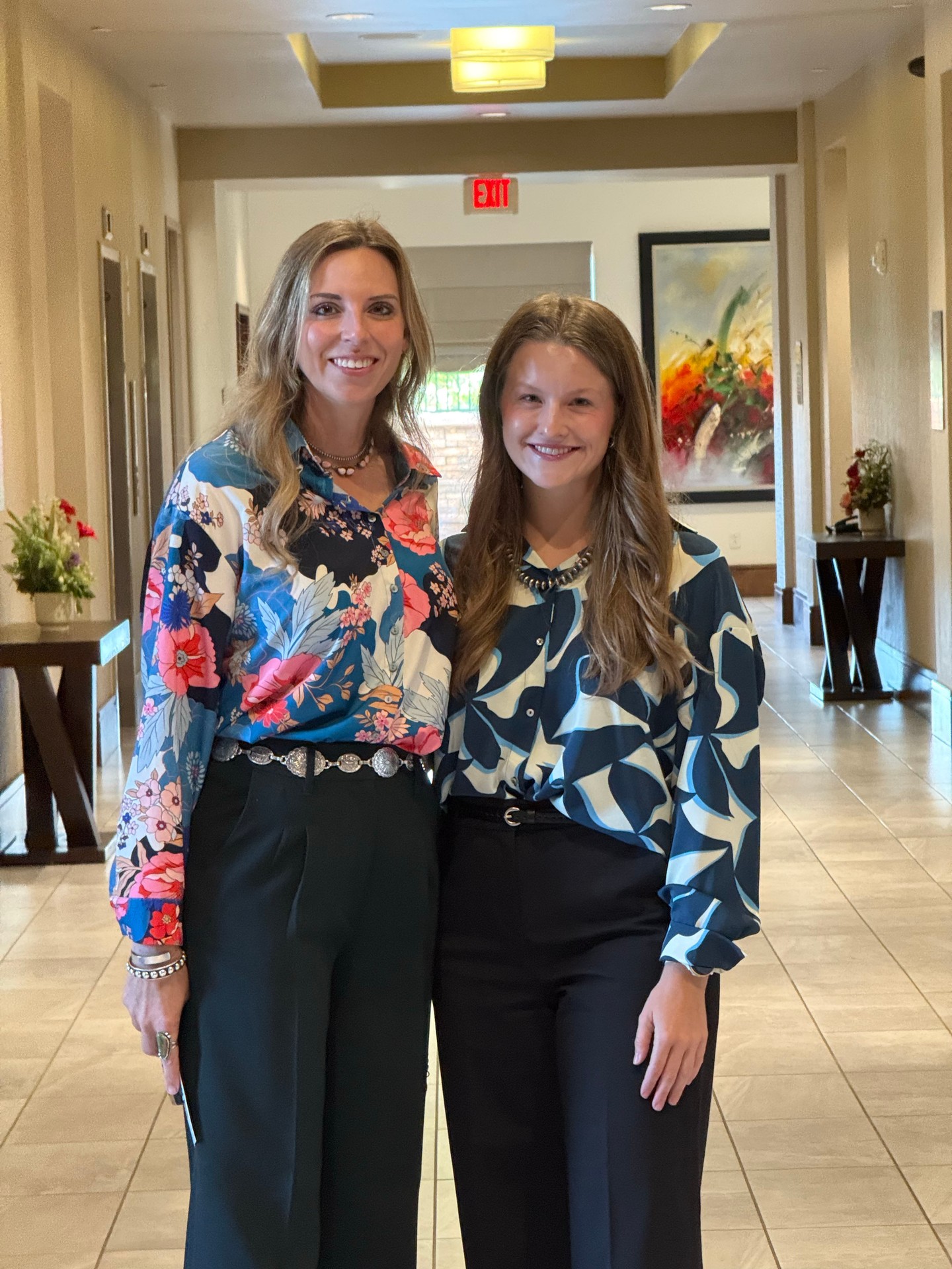 What a great day at the OKFB FFA Communications Conference! Huge thanks to @okfarmbureau for hosting such an impactful event for Oklahoma FFA students.
@ruthbinman led an interactive workshop on social media strategy, while @elizabethperdue_ shared insights on design and visual storytelling. We are thankful for the opportunity to present alongside other talented communicators and to invest in the next generation of agricultural communicators!