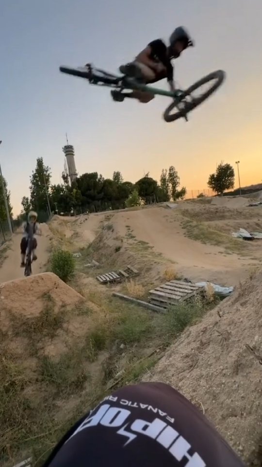 Hit theTrailArt @bikepark3cantos