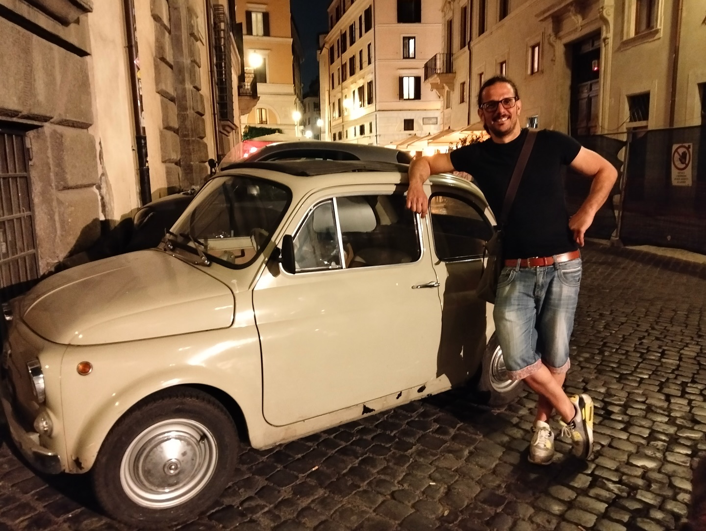 Federico took a trip back to his hometown Rome — a heartfelt reunion with family and a flavorful journey to gather fresh inspiration for upcoming dishes. 🇮🇹✨
Stay tuned… something delicious is cooking ! 🍝👨🍳
The car 🚗 remind you something ???
#backtorome #ChefLife #FoodInspiration #ItalianRoots #FamilyAndFlavors #CulinaryJourney #NewDishesComing #AuthenticItalian #FromMilanWithLove #PastaPassion #FoodCreativity #ChefOnTheMove