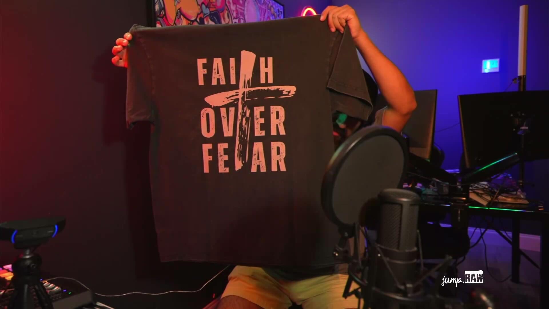 📦 LIVE Unboxing: Another Gift from Move in Love! | See You at Kingdom Creations Market 💙✨
Another surprise package from Move in Love Apparel just arrived—and I have no idea what’s inside!
Let’s unbox it LIVE and find out together 👀🎁
PLUS — I’ll be at Move in Love’s booth this Saturday, July 19th at the Kingdom Creations Pop-Up Market!
📍 Come say hi, take some photos, and hang out! I’ll be spending time with the community and capturing some great moments. Don't miss it!
🛍️ Move in Love Apparel:
📸 Instagram: https://www.instagram.com/shopmoveinlove
🌐 Website: https://shopmoveinlove.com
📍 Event: Kingdom Creations Pop-Up Market
📆 Date: Saturday, July 19
📸 Location: Visit the Move in Love booth
📬 Follow My Work:
📸 Instagram: https://www.instagram.com/jump.raw
📘 Facebook: https://www.facebook.com/jumpraw
🎵 TikTok: https://www.tiktok.com/@jump.raw
🌐 Website: https://letsjump.media
#MoveInLove #FaithBasedFashion #KingdomCreationsMarket #JumpRAW #LiveUnboxing #VyrusStudios #PopUpMarket #StreetwearWithPurpose #ChristianCreative #ShopSmall #CreativeCommunity #YouTubeLive